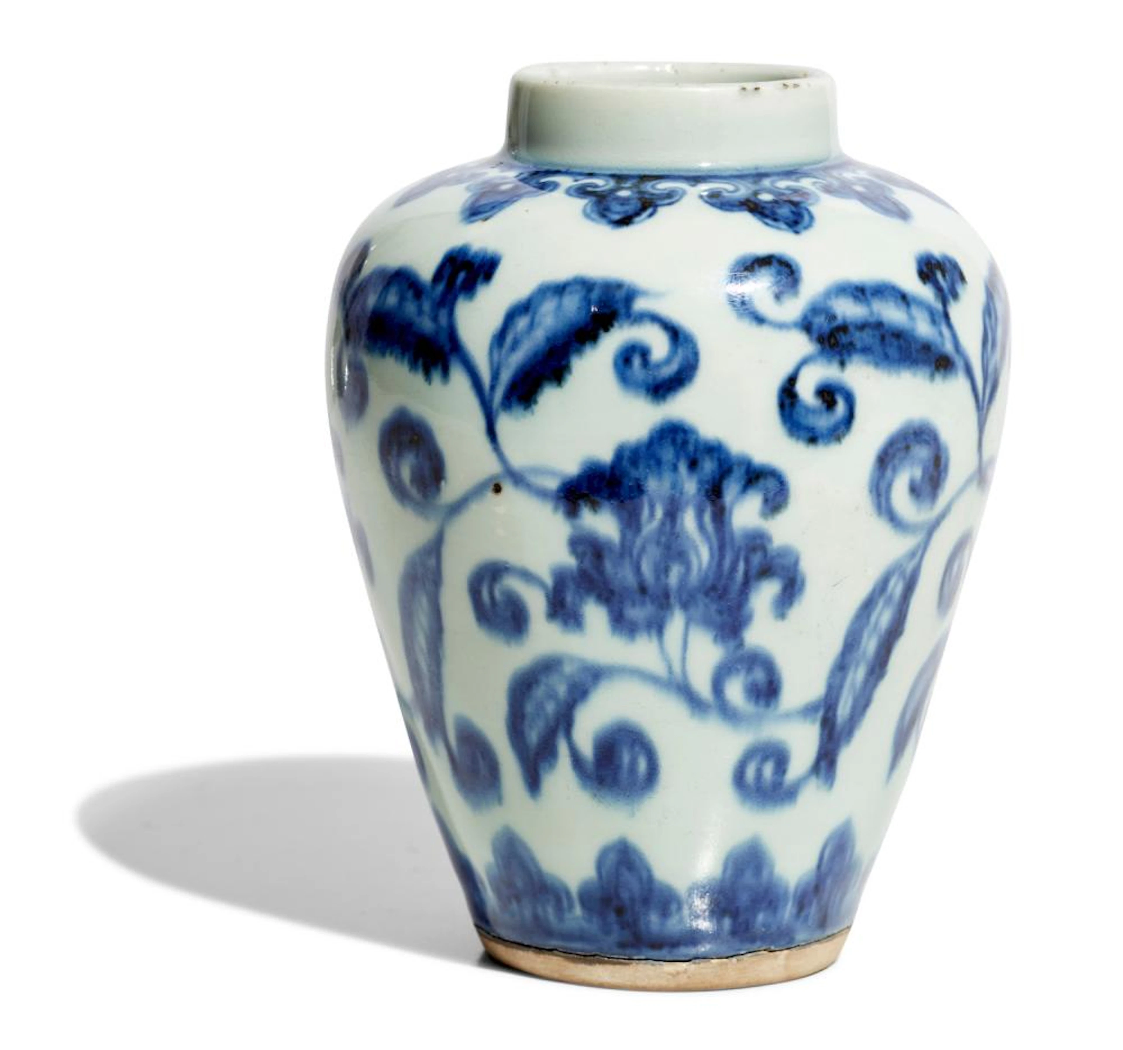 A RARE CHINESE BLUE AND WHITE VASE YONGLE PERIOD (1402-1424)