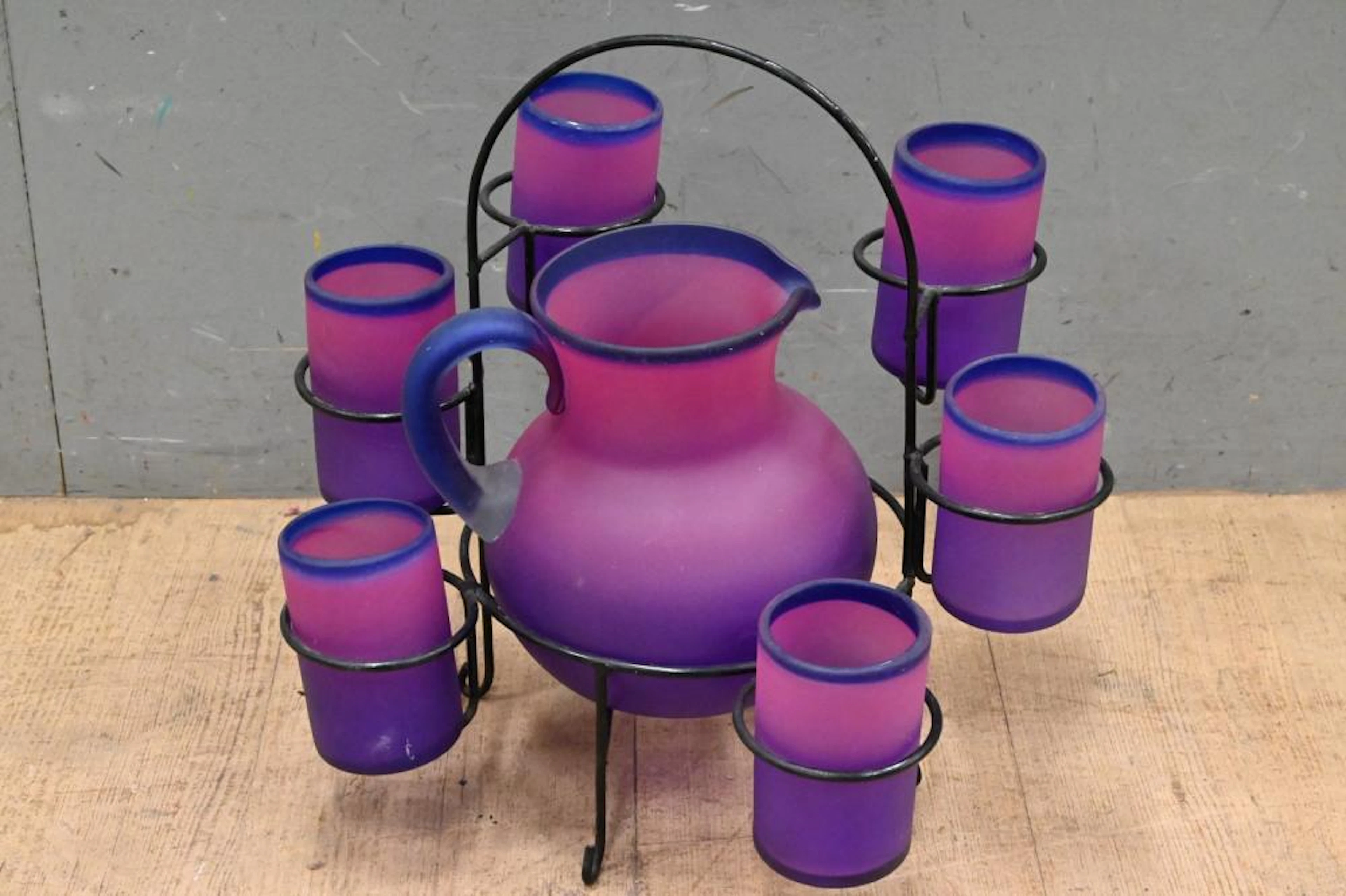 A MEXICAN ART GLASS WATER SET CONSISTING OF JUG AND 6...