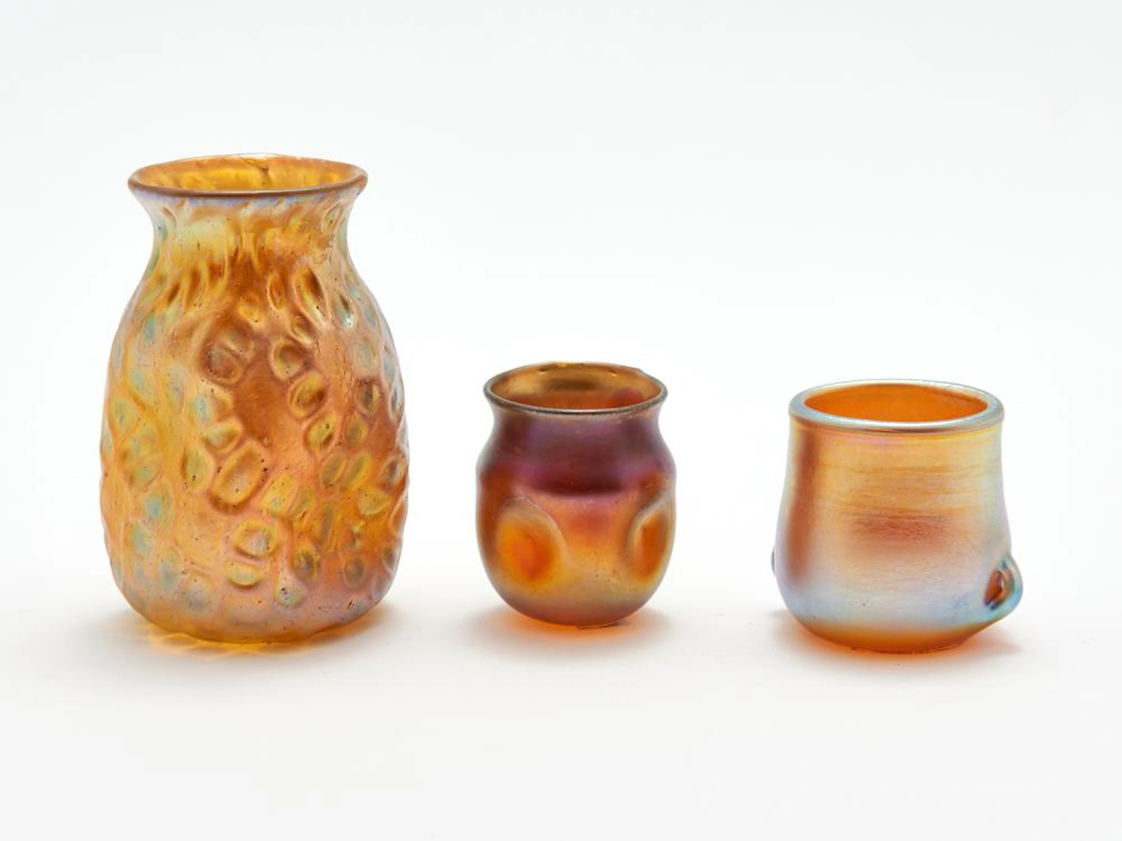 THREE SMALL LUSTRE GLAZE VASES INCLUDING TIFFANY FAVILLE H.9CM (TALLEST) (A/F)