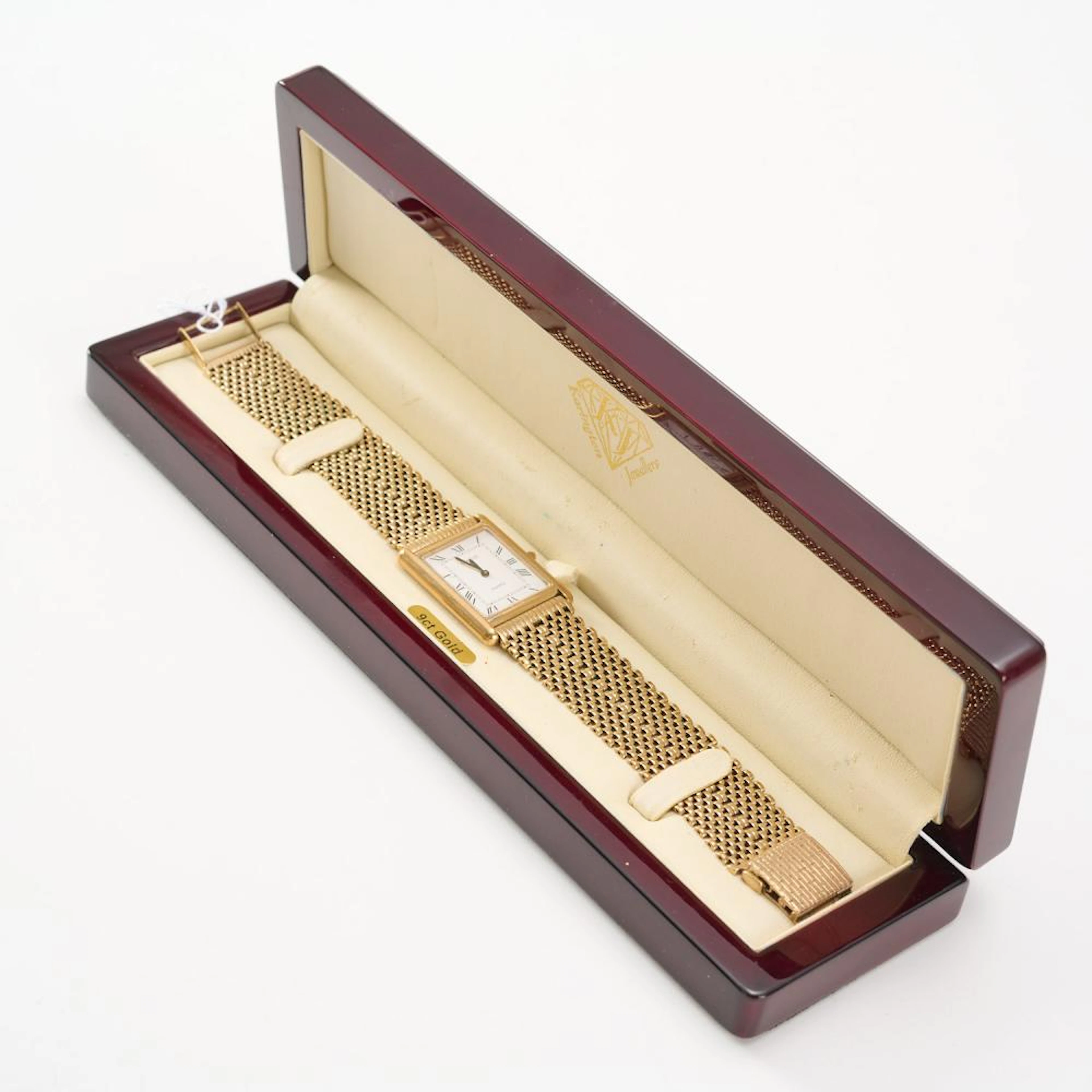 A GENEVE WATCH IN 9CT GOLD, LENGTH 200MM, 48.9GMS