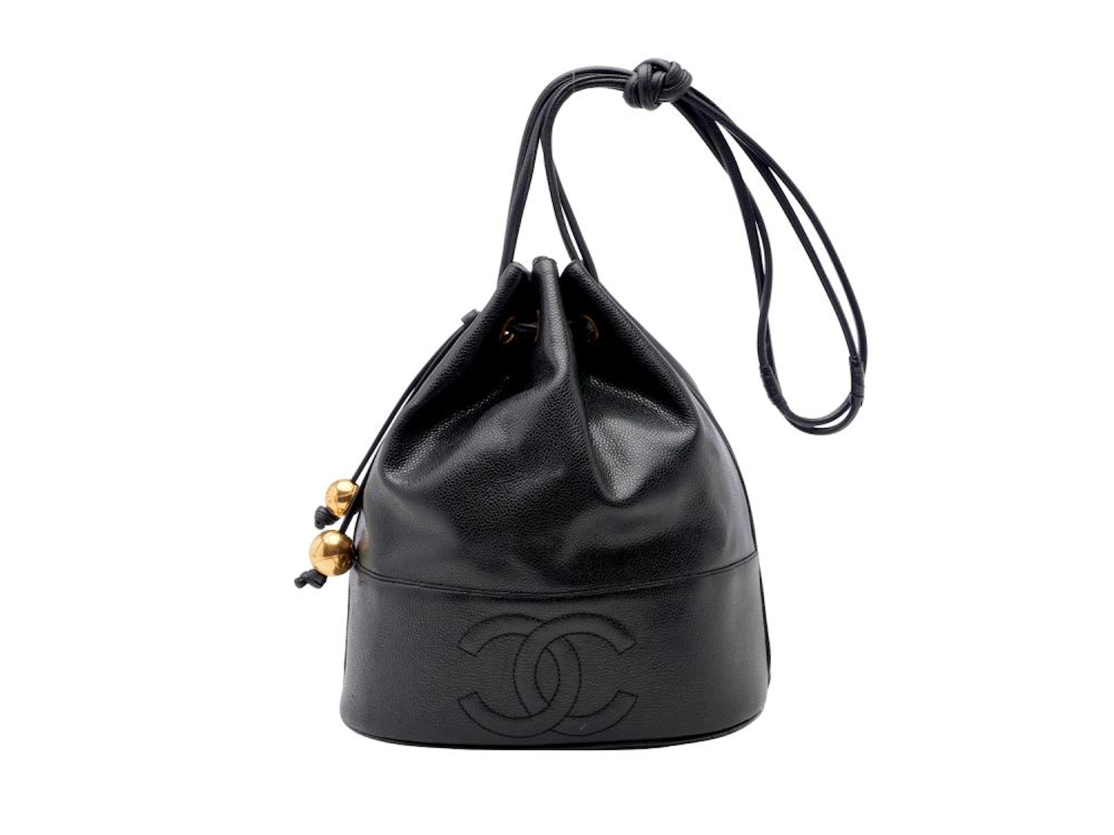 CHANEL, VINTAGE BUCKET BAG, CIRCA 1991-1994