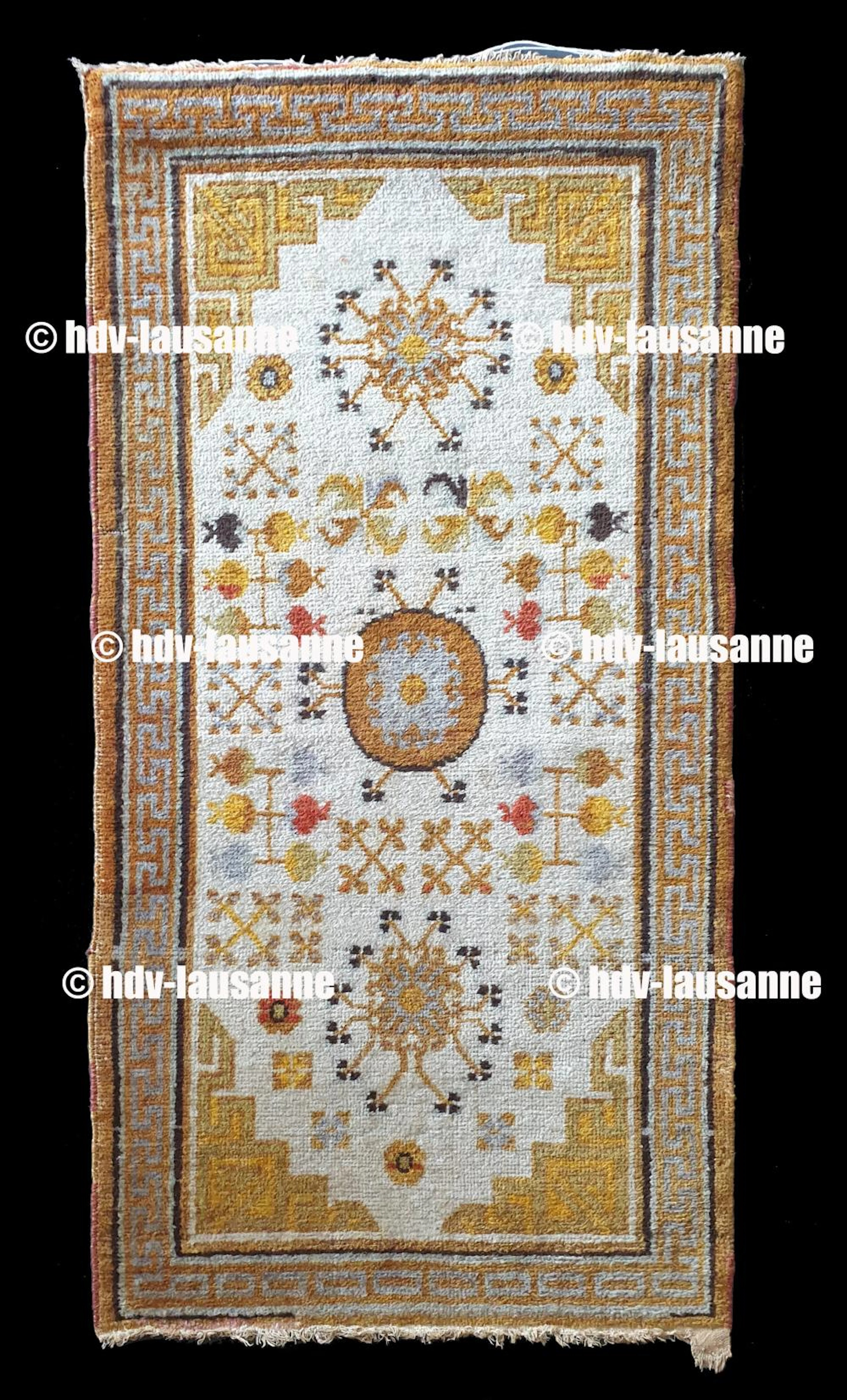 Fruit and flower rug - Tibet (China)
