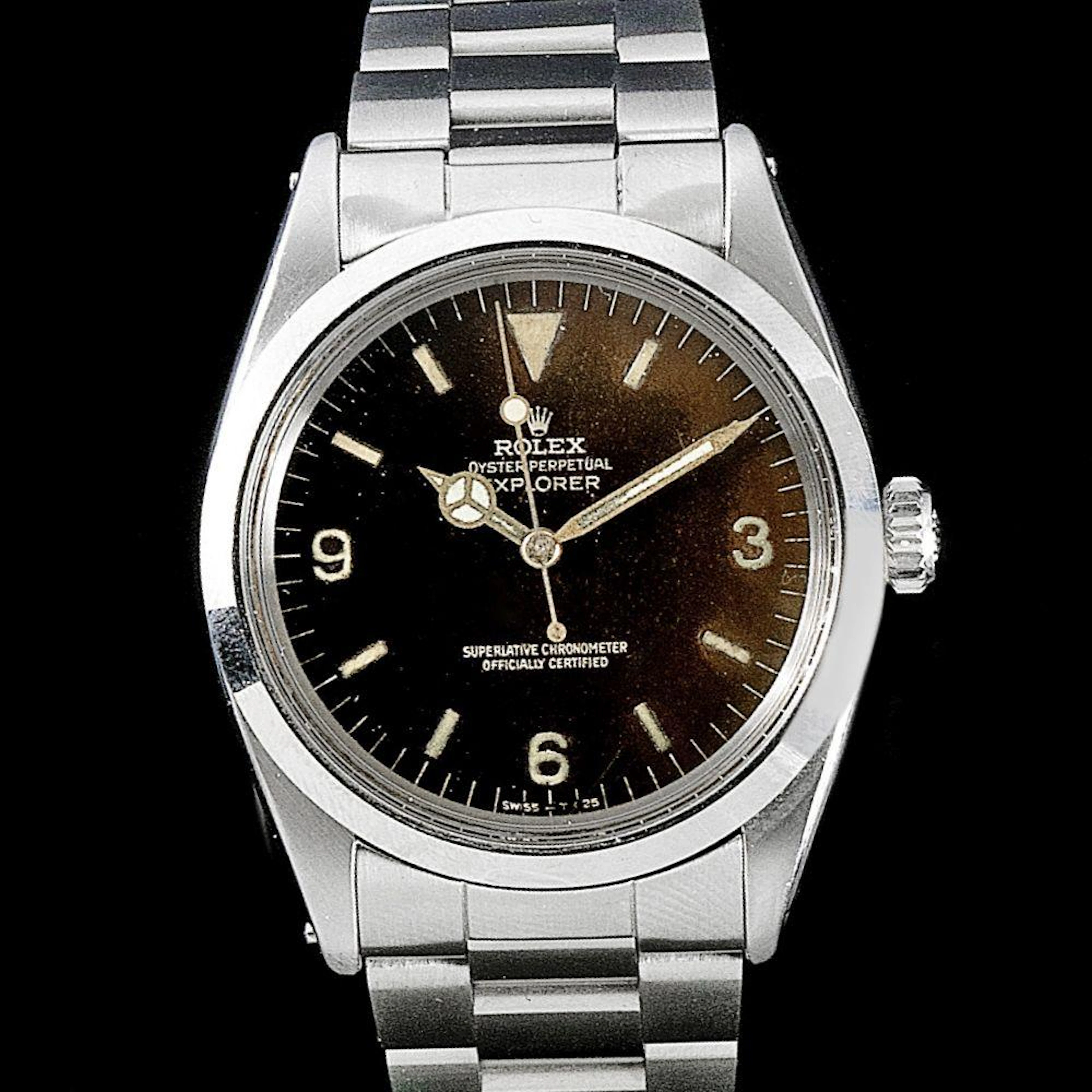 Rolex. A stainless steel automatic bracelet watch, Explorer, Ref:1016, Serial No.105****, Movement No.D68***, Circa 1964