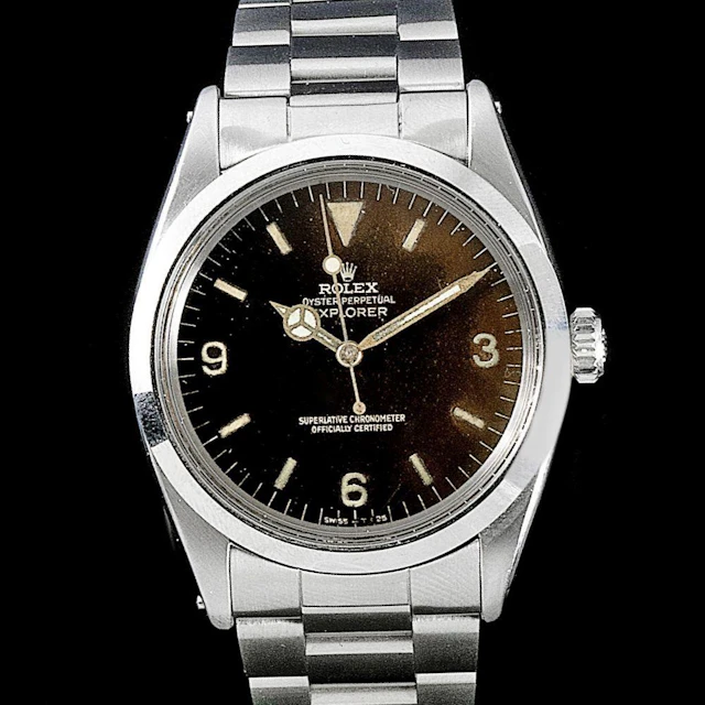 Rolex. A stainless steel automatic bracelet watch, Explorer, Ref:1016, Serial No.105****, Movement No.D68***, Circa 1964
