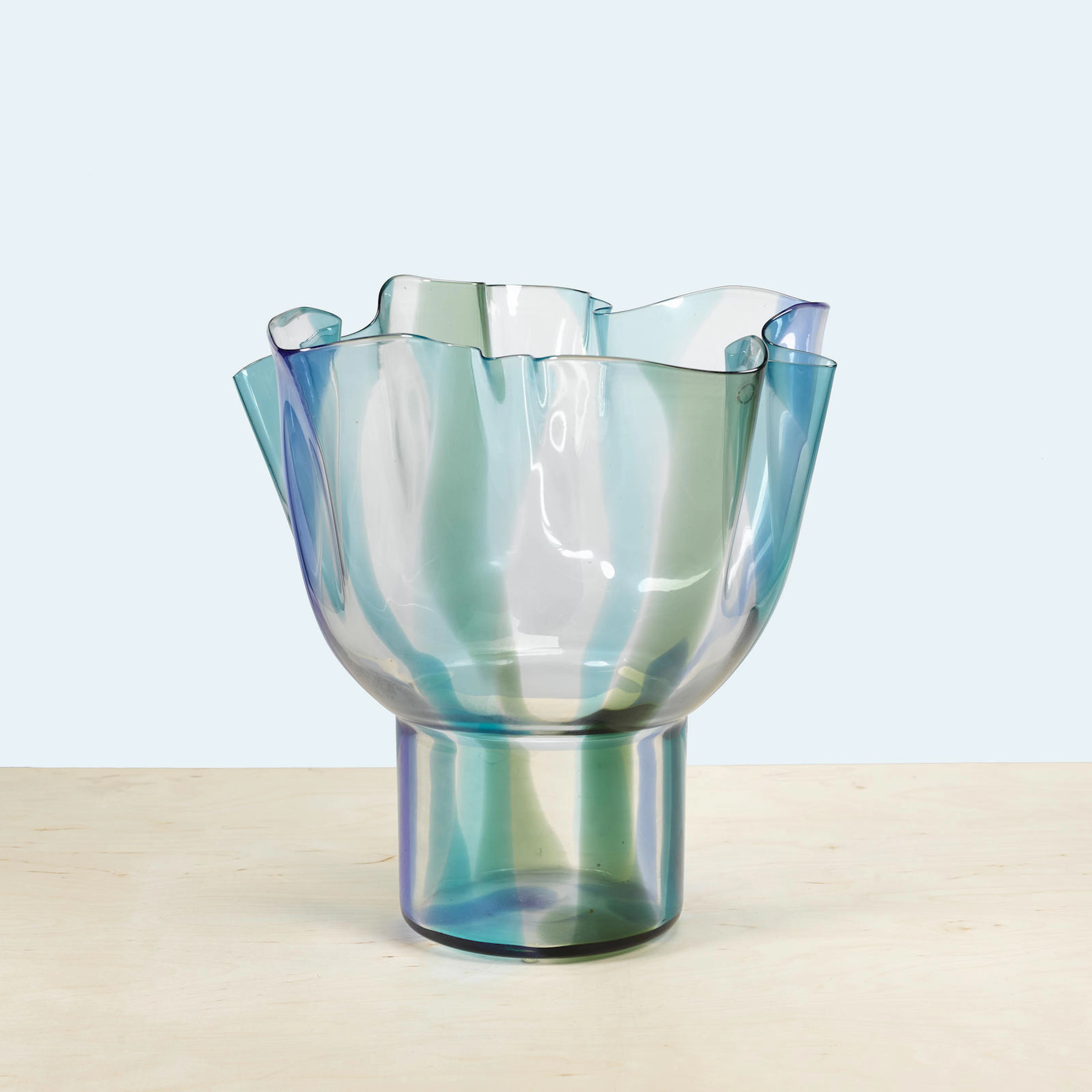 Kukinto vase, 1995