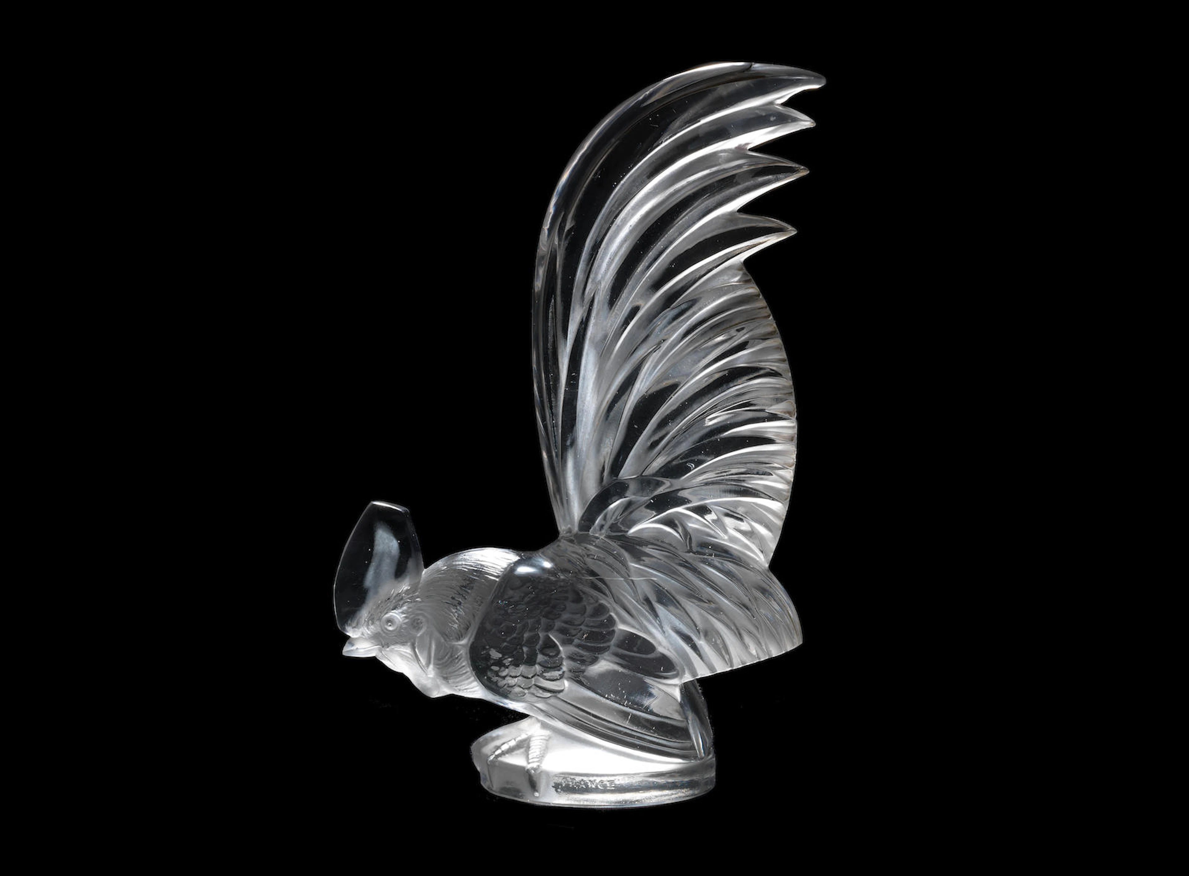 Mascotte « Coq nain » par René Lalique, production Française, introduite le 10 février 1928,