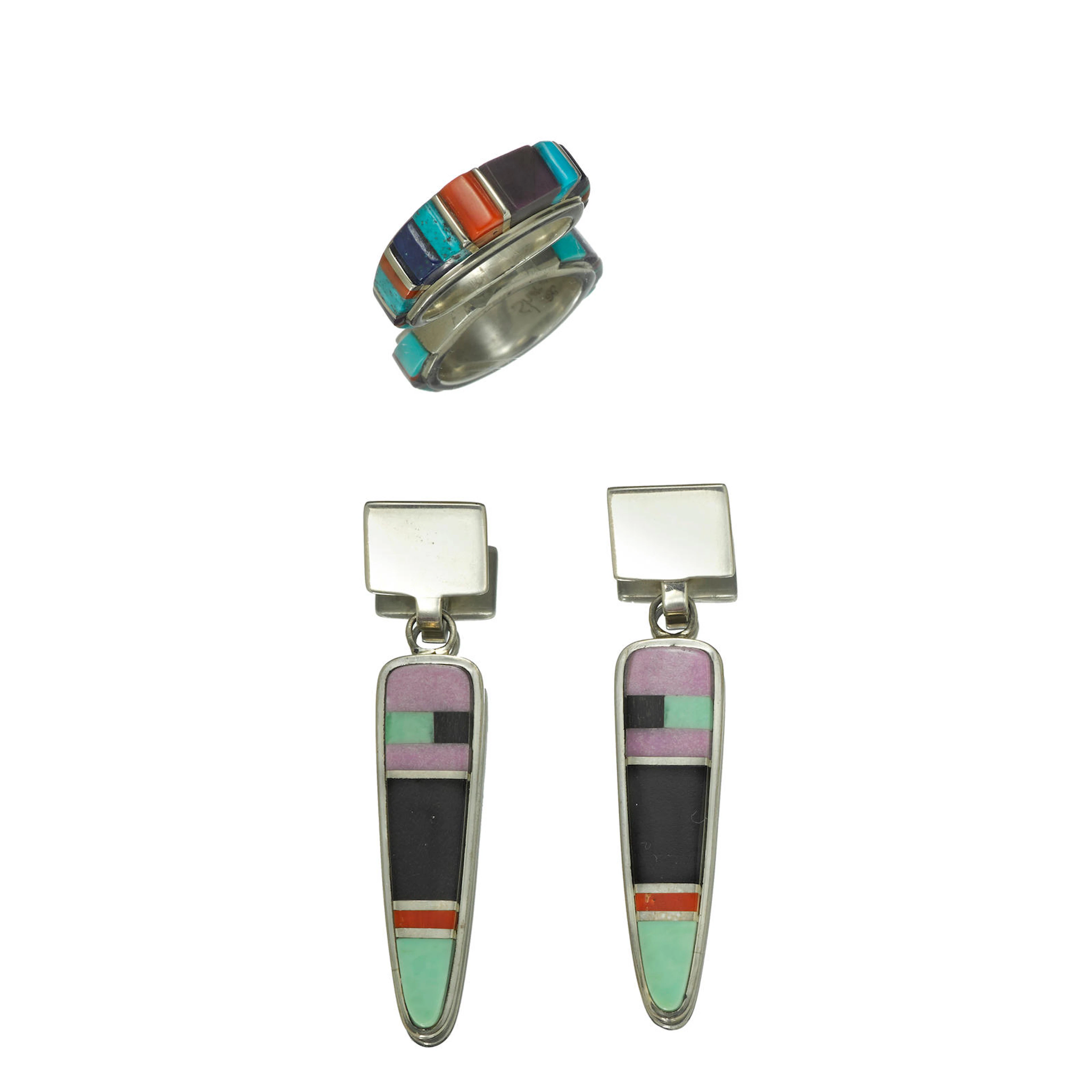 Two Sharian Honhongva jewelry items