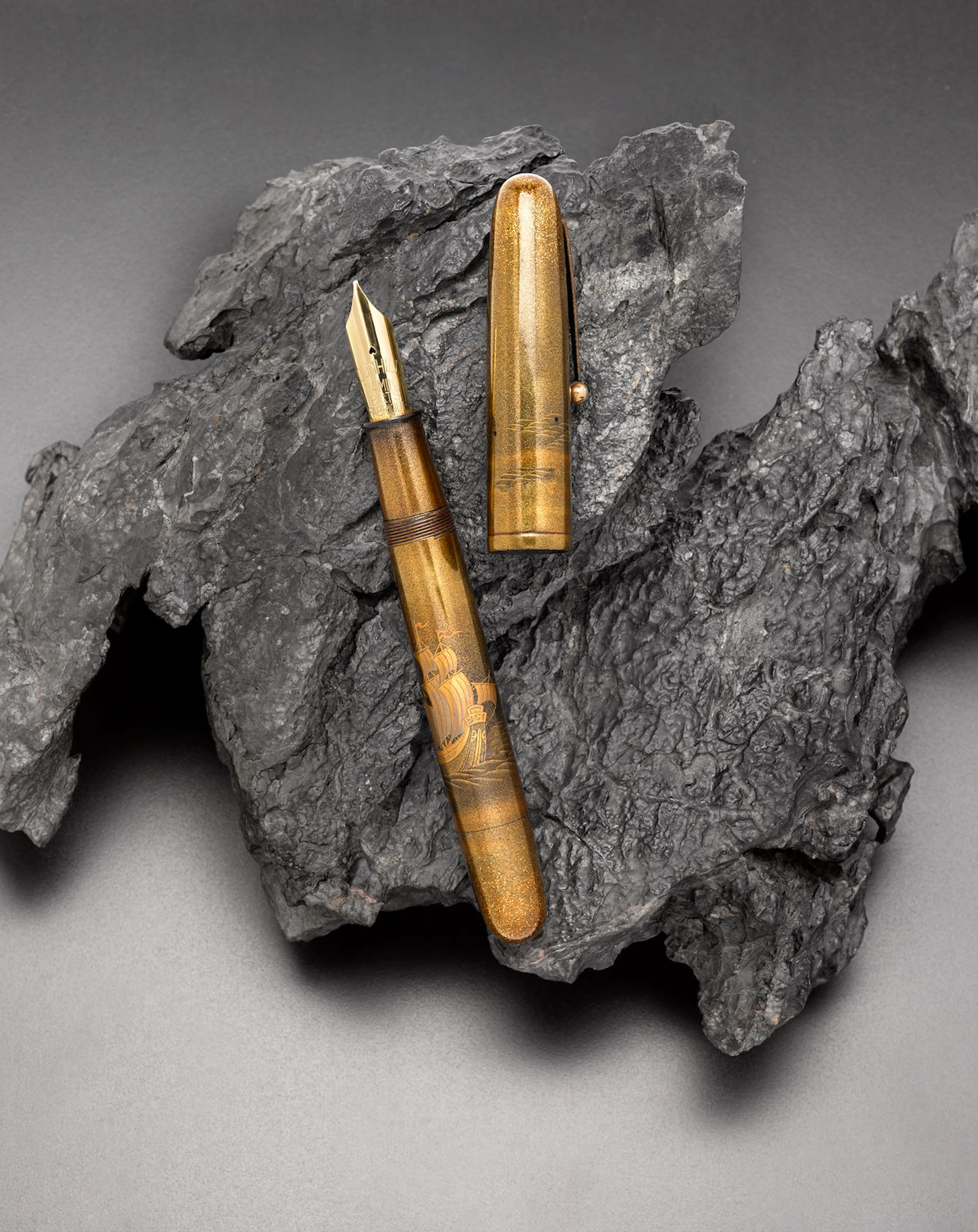 DUNHILL-NAMIKI: Portuguese Trade Ship Maki-e Fountain Pen, Emperor Size, A-Grade, Signed by Ritsuzan, early 1930s