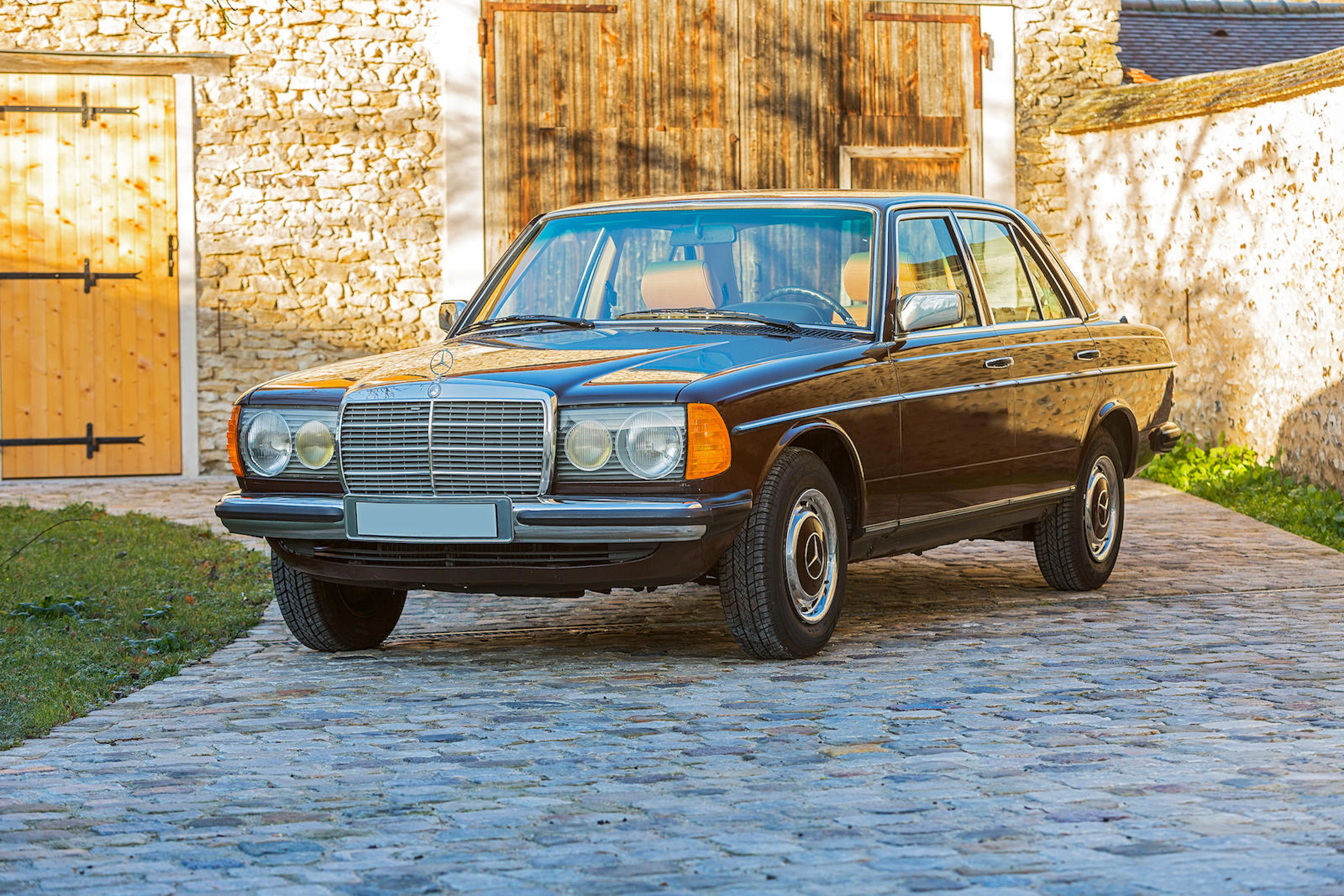 Mercedes-Benz 200 Luxe Berline 1981