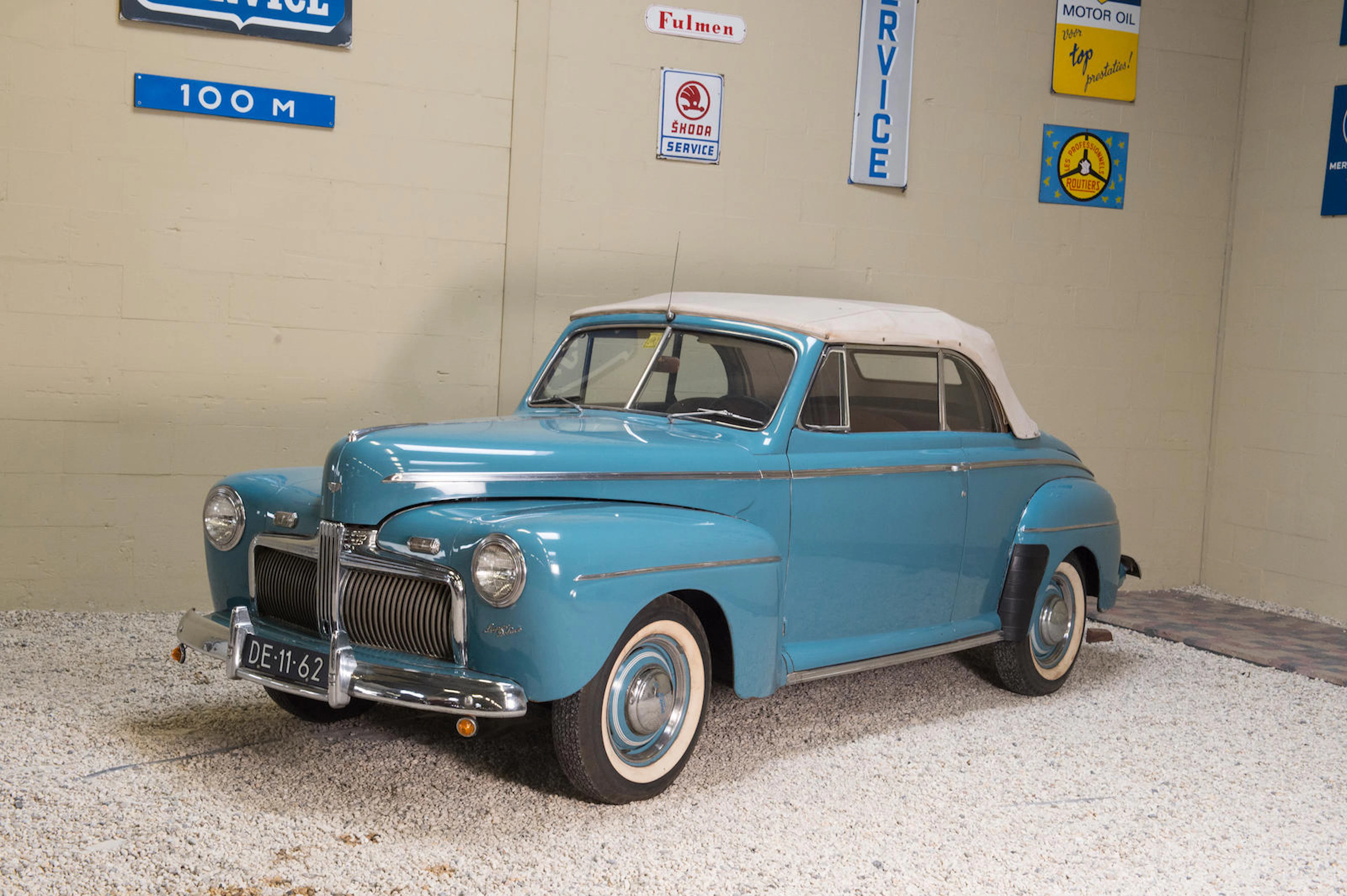 1942 Ford Model 76 Club Cabrio