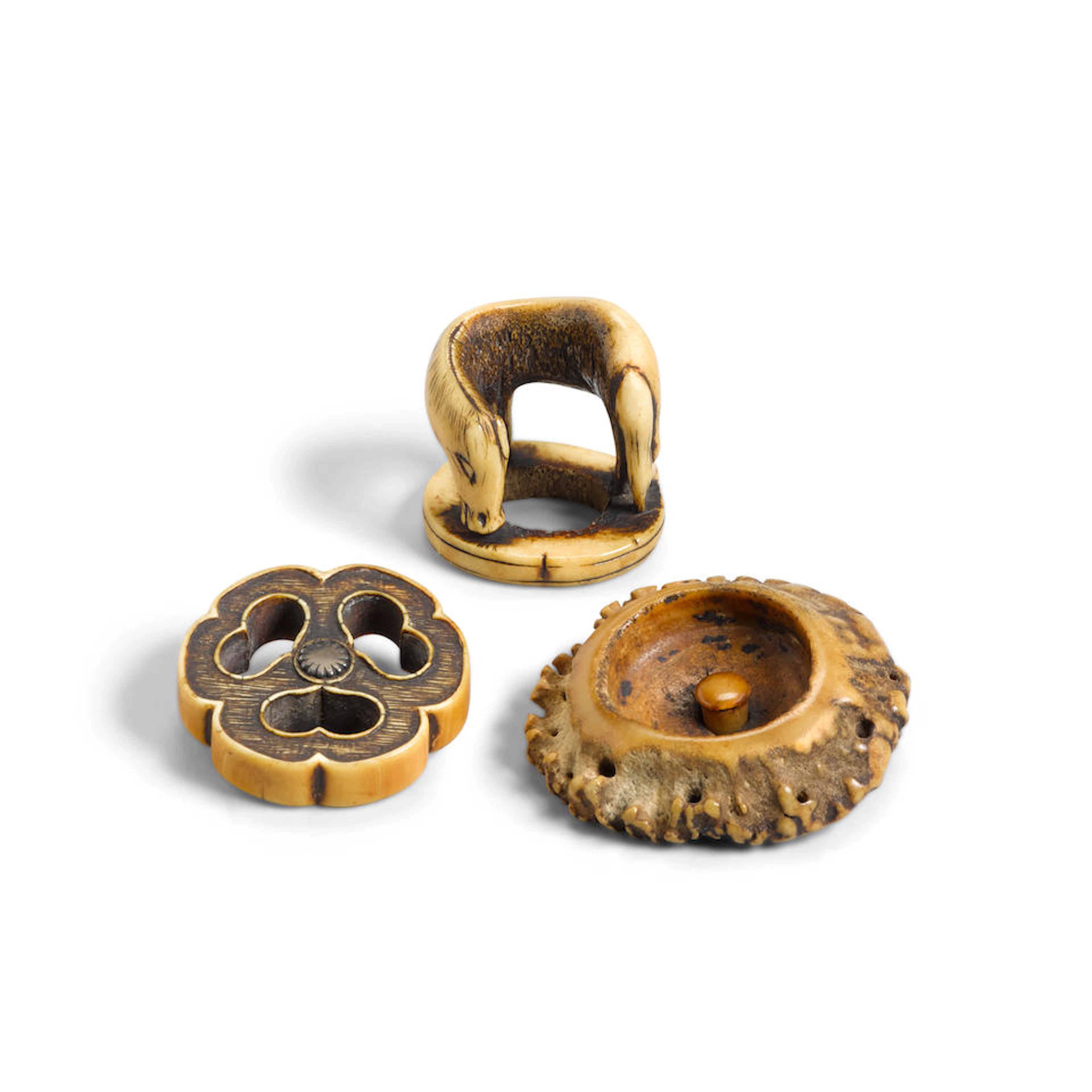 Three stag antler netsuke Edo period (1615-1868), 19th century (3)