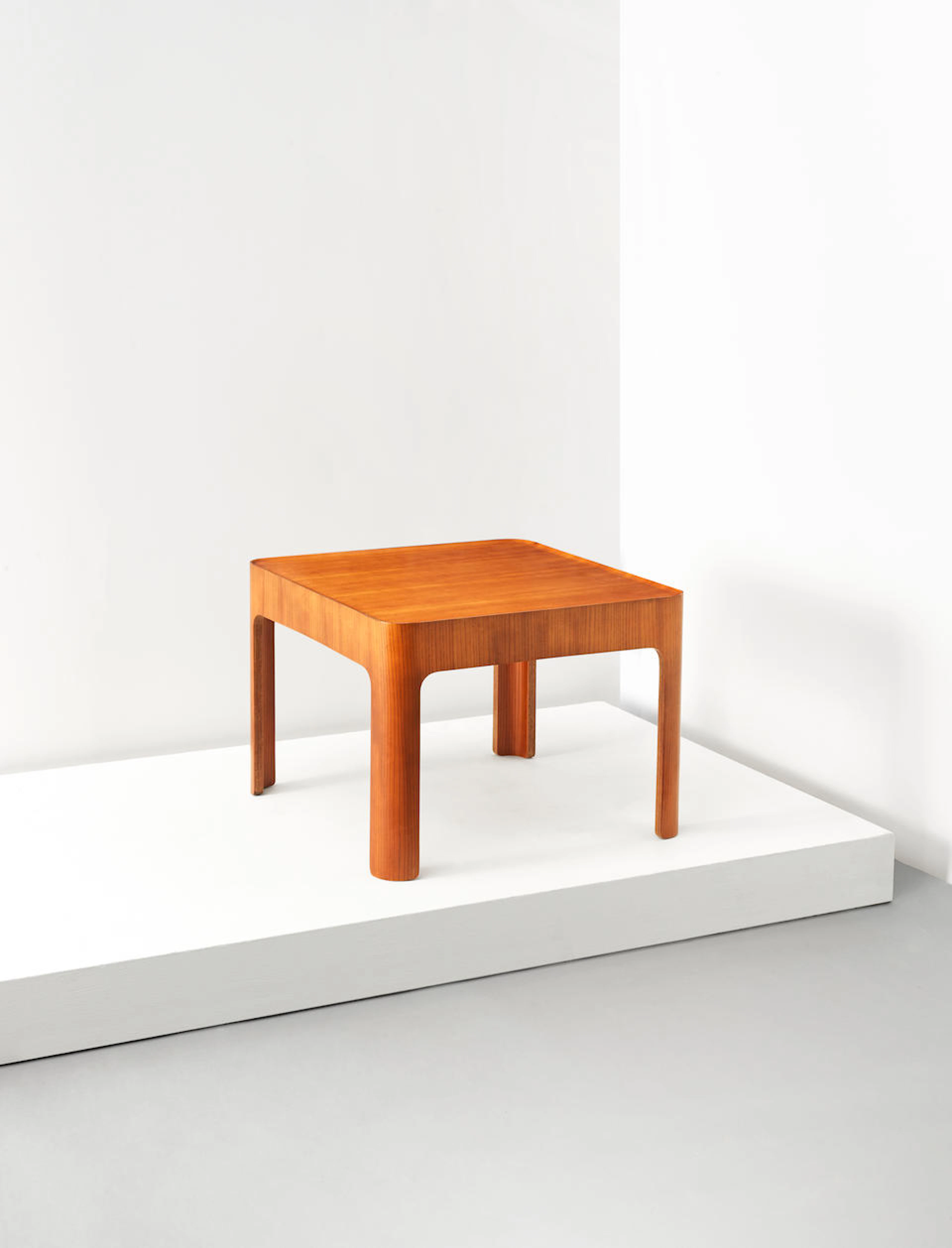 Isamu KENMOCHI (1912 – 1971) Side table