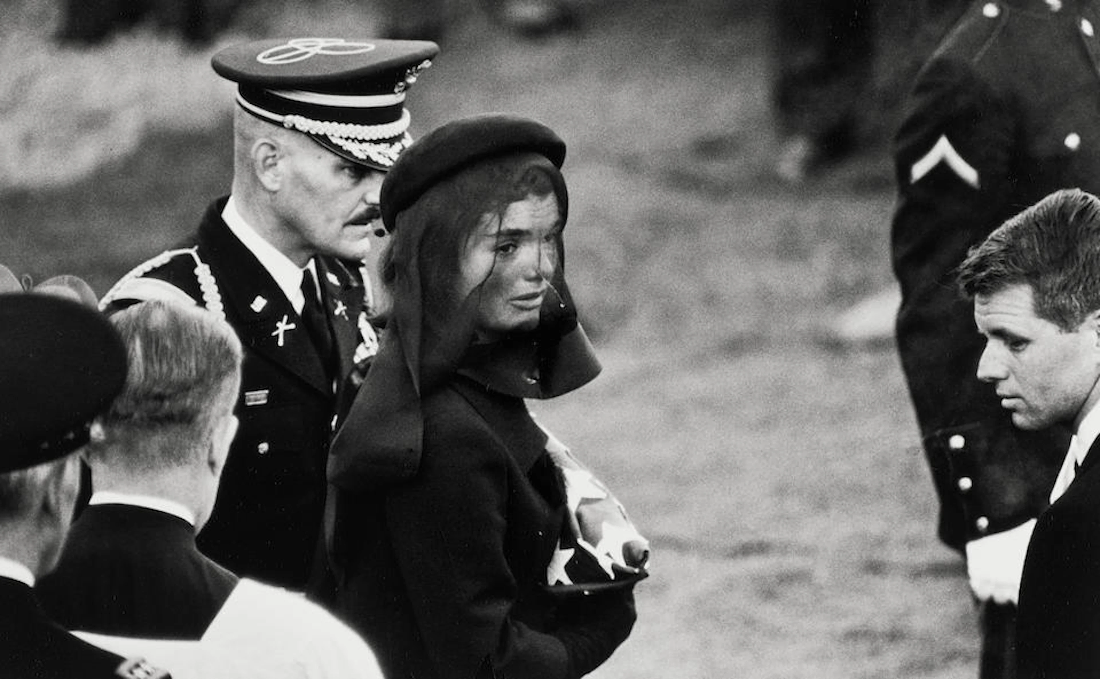 Elliott Erwitt (born 1928); Arlington