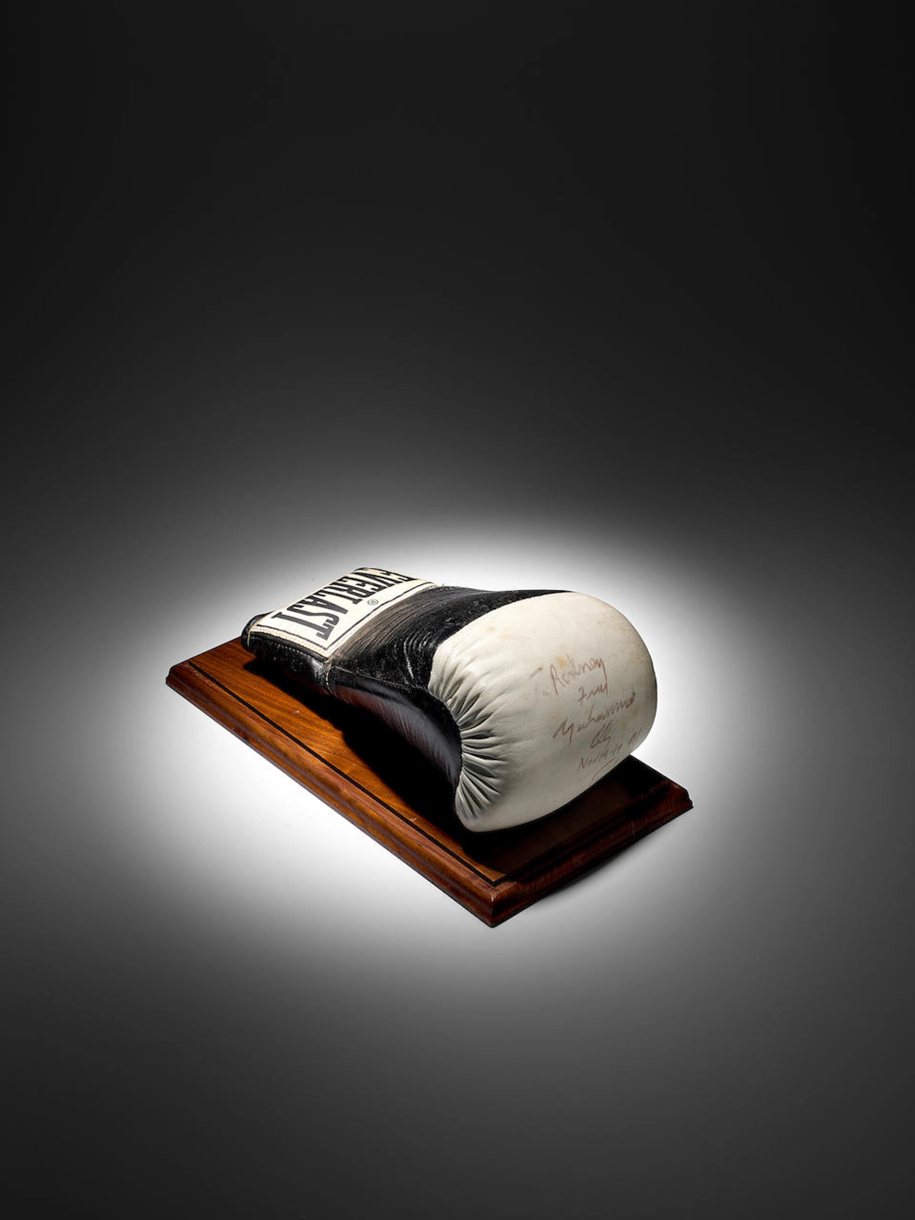 Muhammad Ali/Boxing Glove
