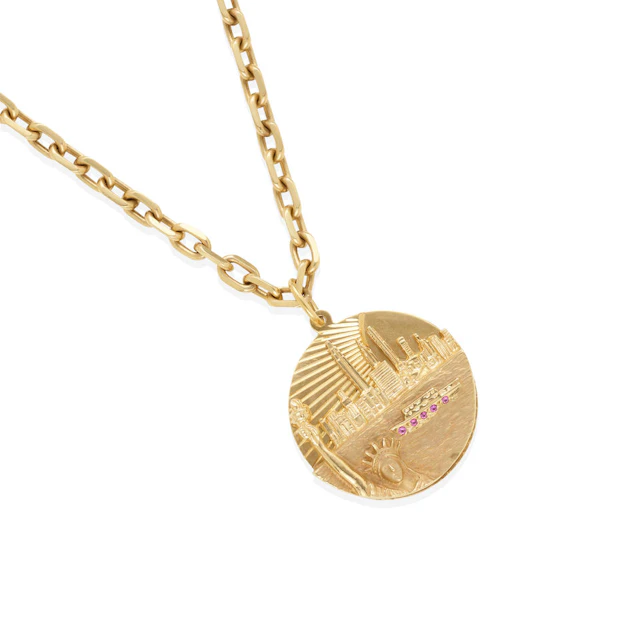 A 14K GOLD PENDANT NECKLACE