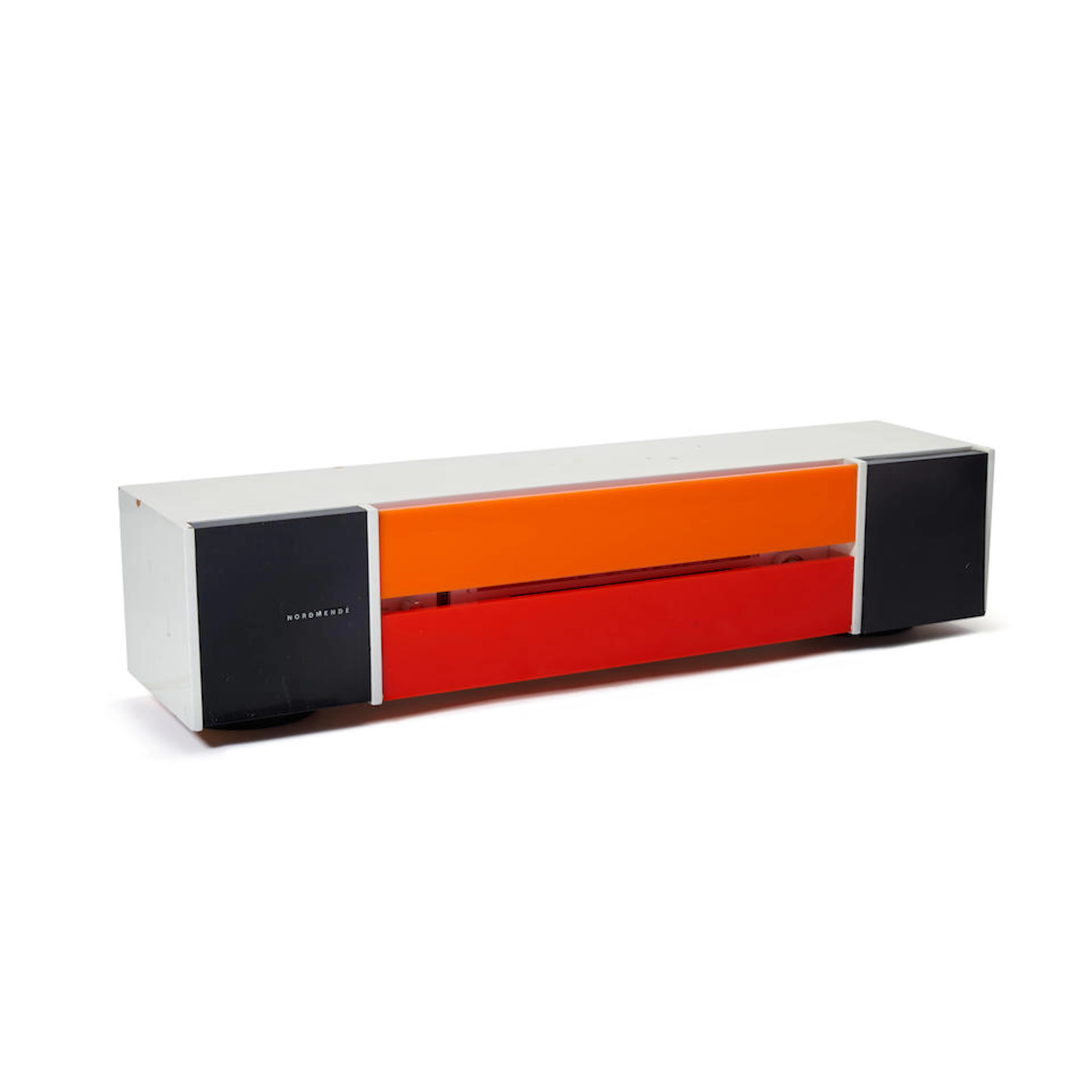 NORDMENDE (ESTBALISHED 1947) Spectra Futura Radio1968designed by Raymond Loewy