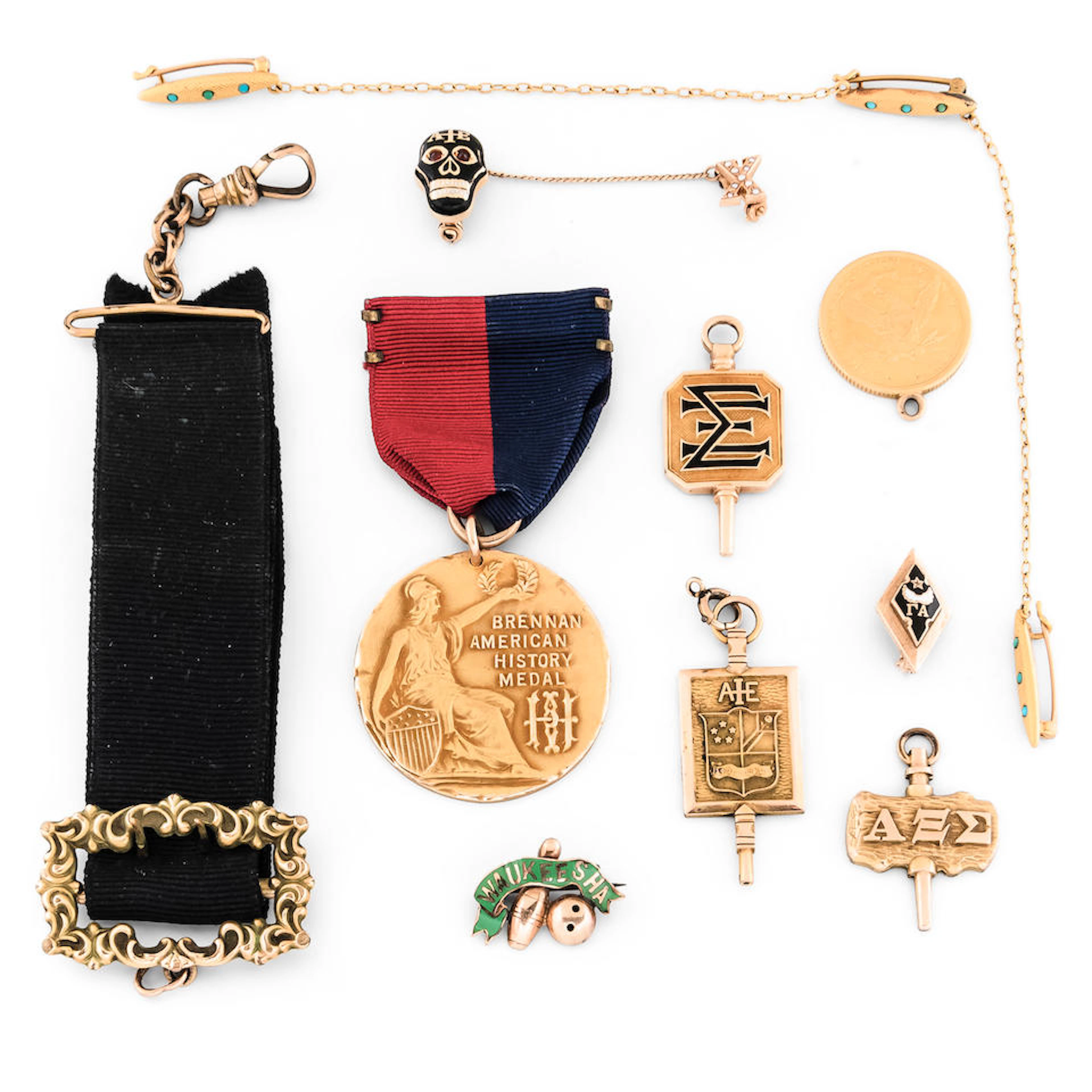 A GROUP OF MOSTLY 14K GOLD ITEMS
