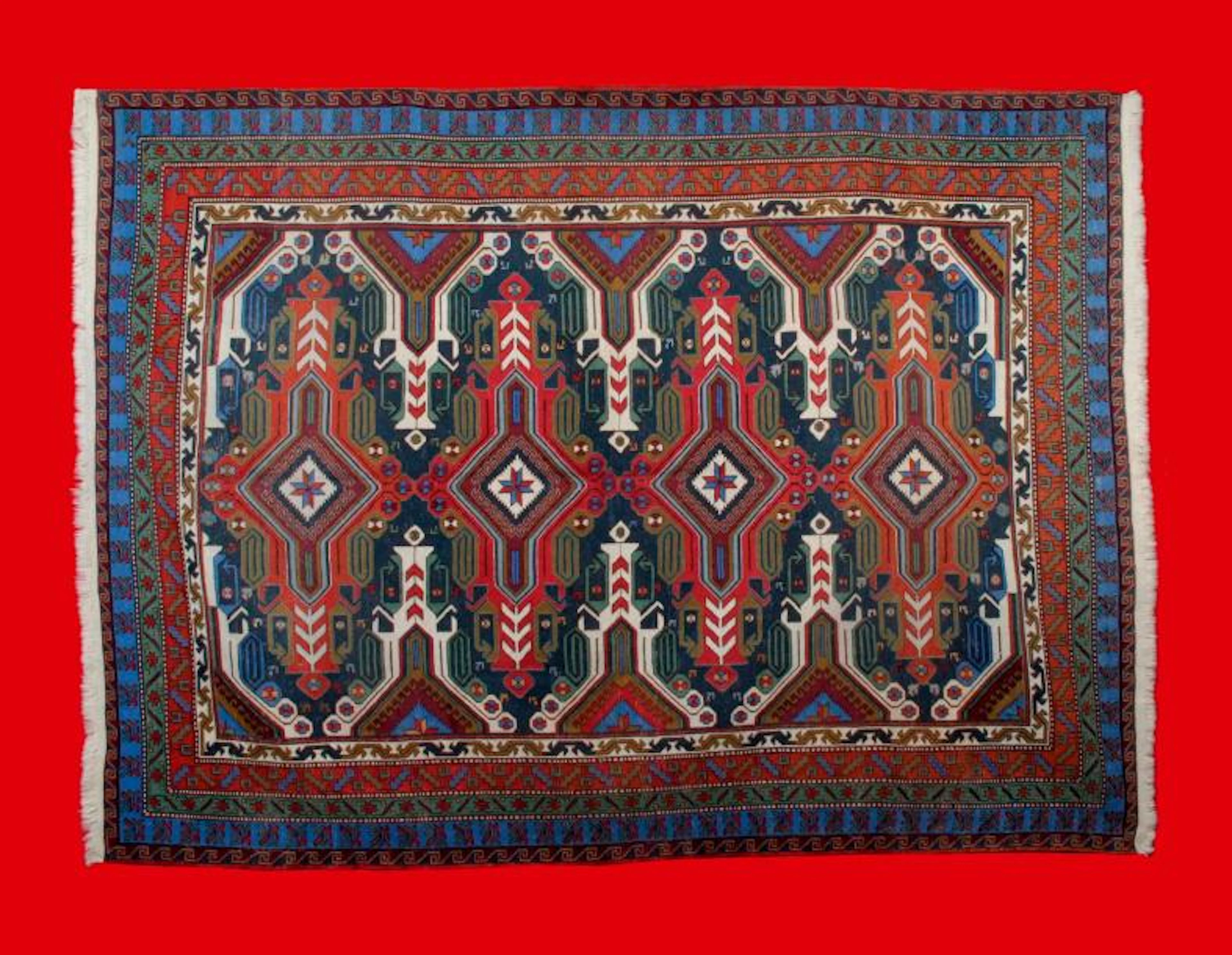 TAPIS SOUMAK (Caucase) vers 1985. A décor…