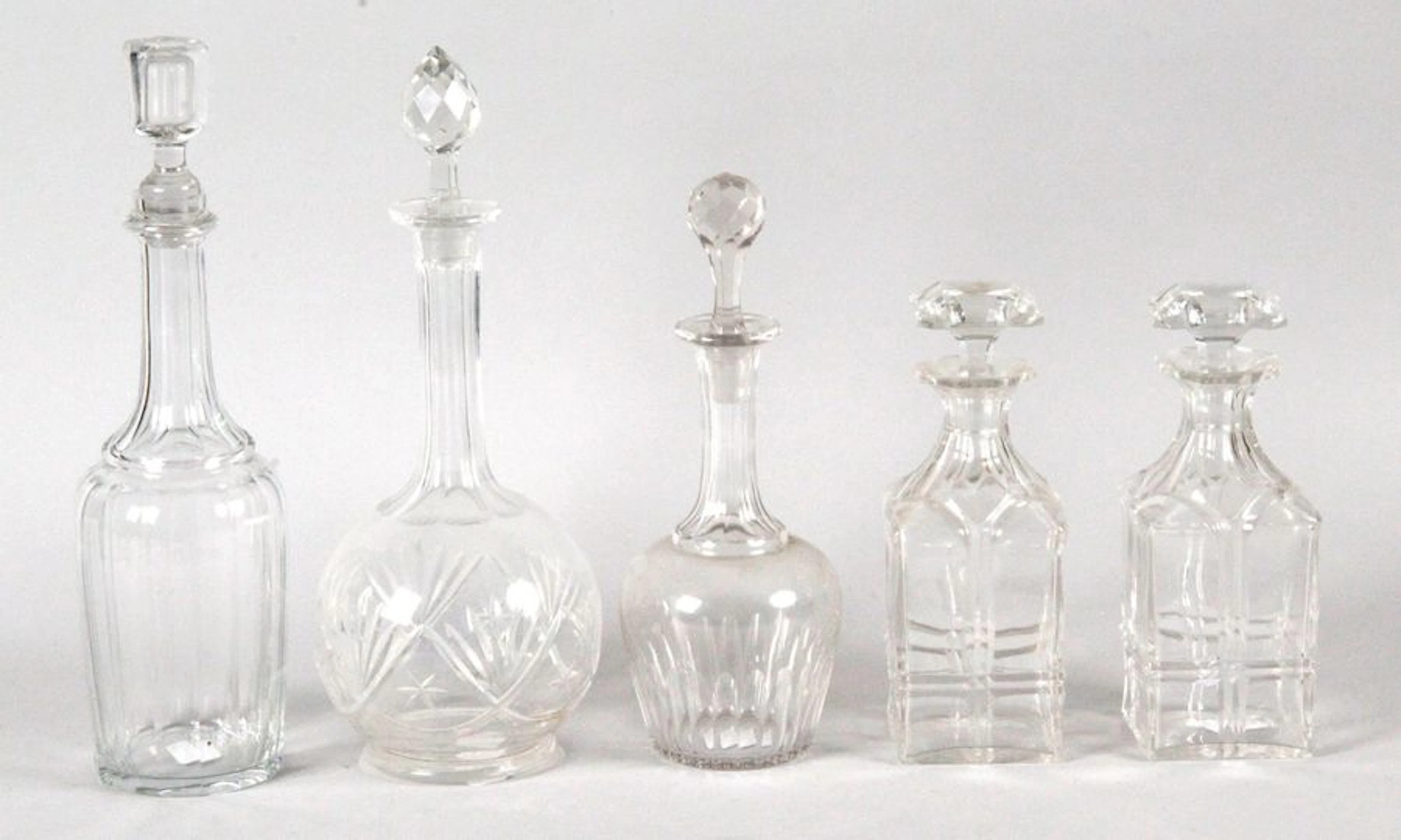 PAIRE DE CARAFONS À WHISKY en cristal de…