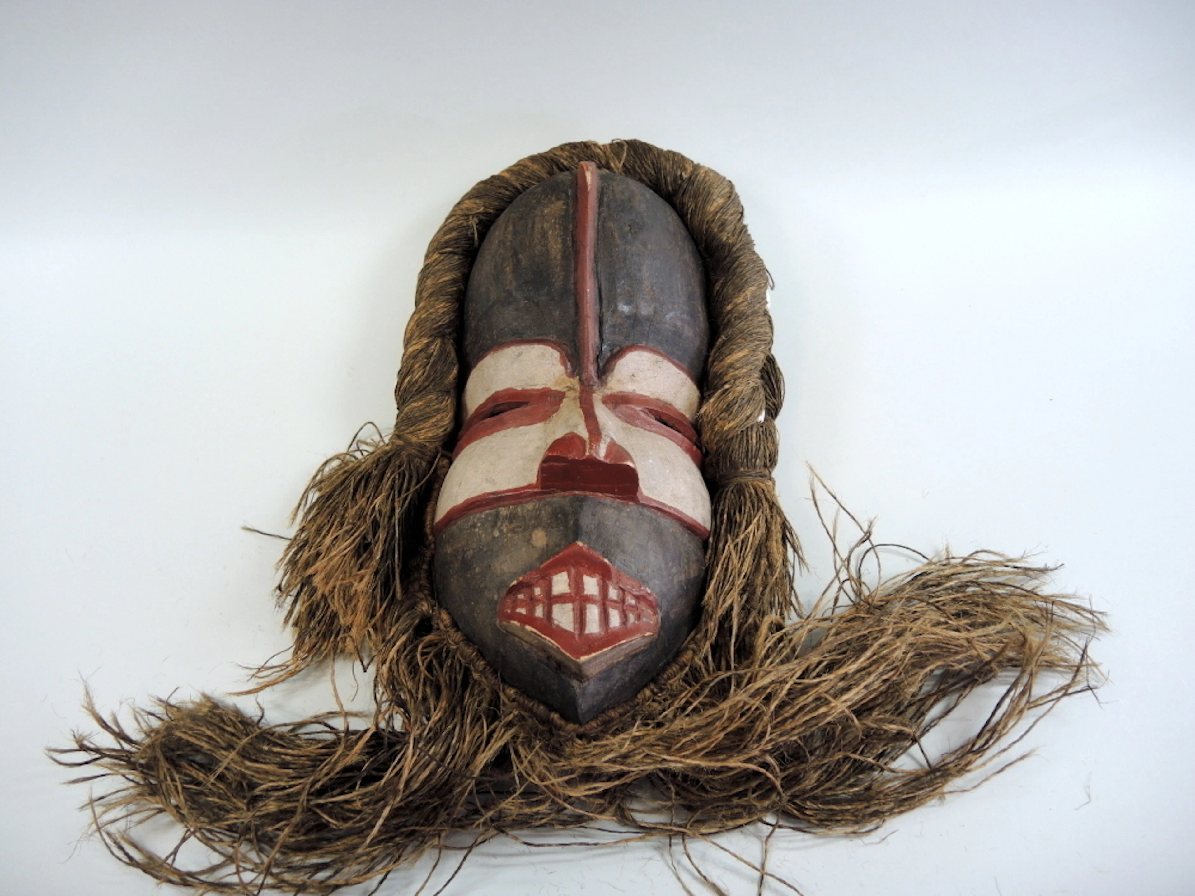 AFRIKANISCHE MASKE.