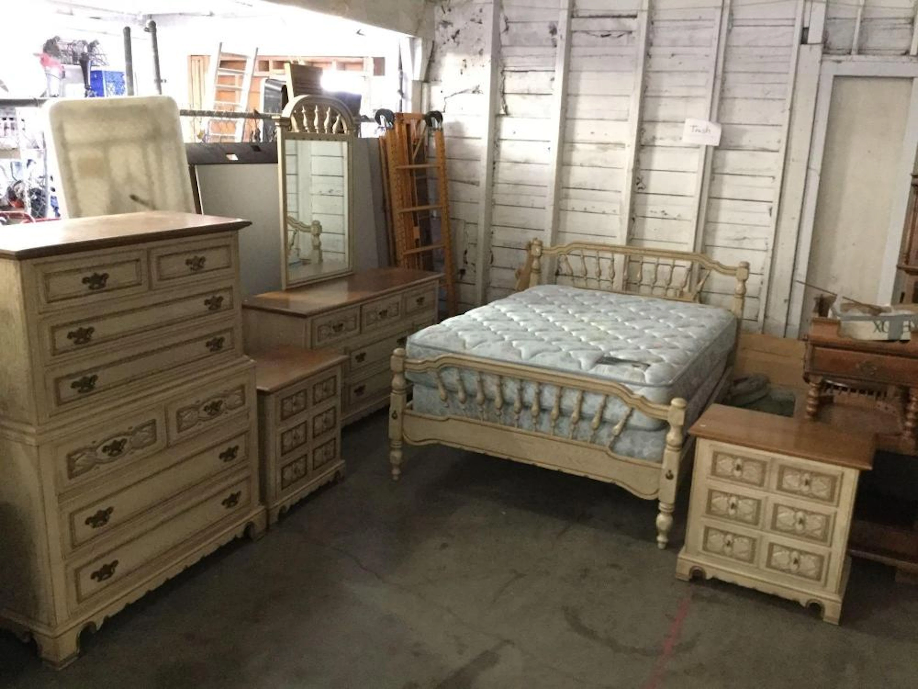 Link - Taylor Mediterranean Oak 5 pc bedroom set bed...