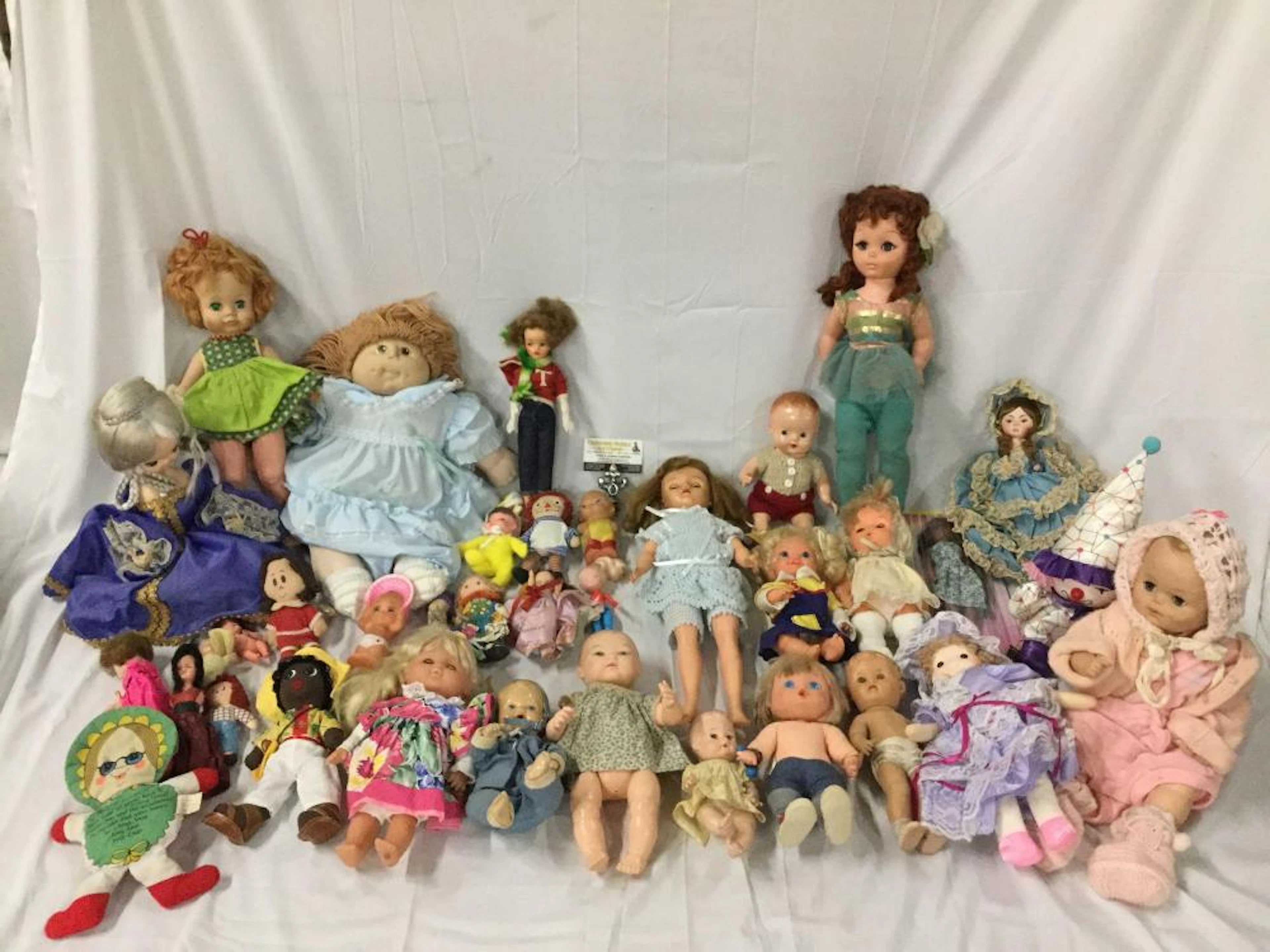 Large collection of vintage dolls incl