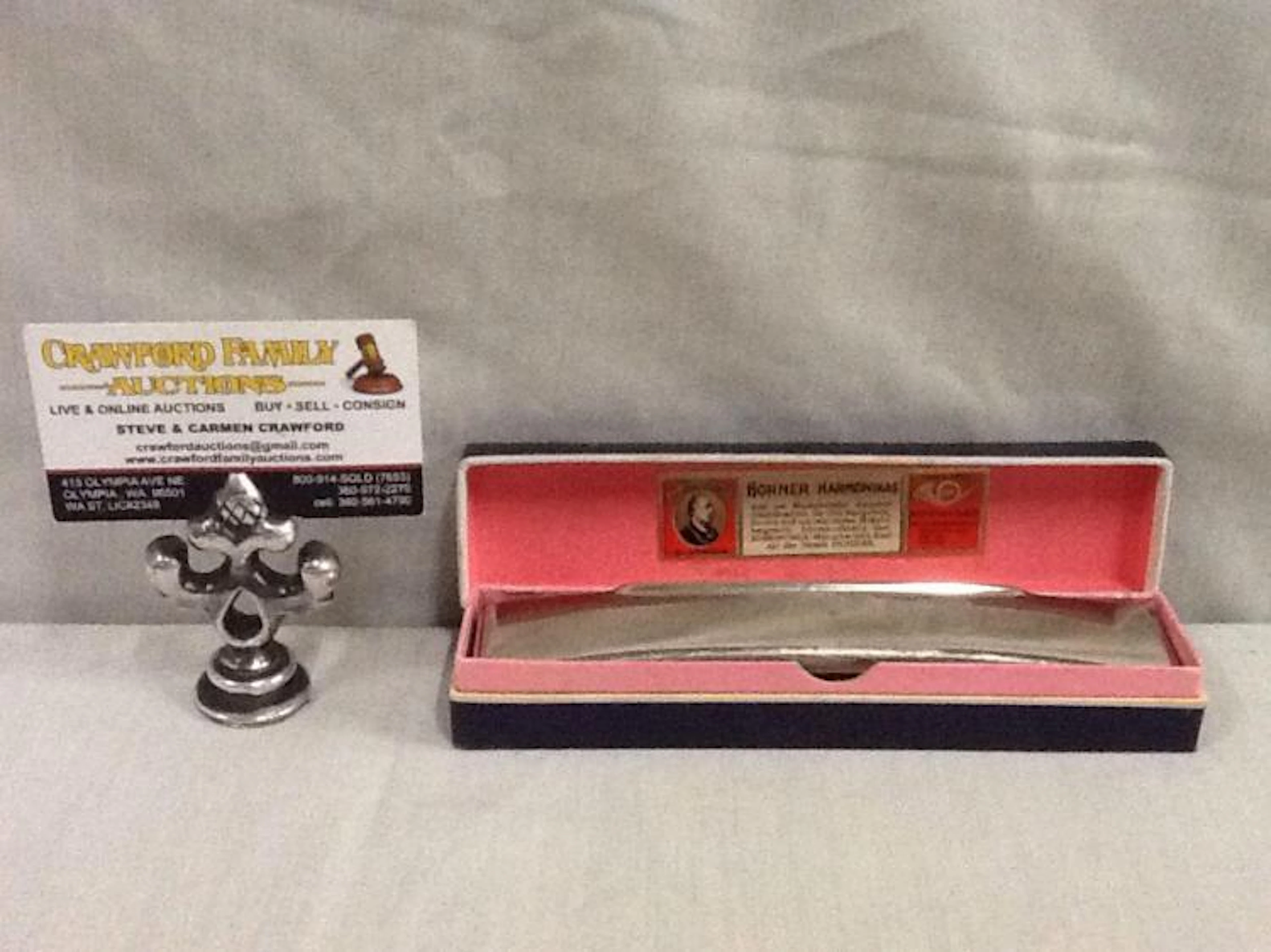 1920's Unsere Lieblinge M. Hohner Harmonica - in case - plays 2 octaves!