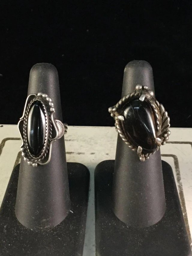 2 vintage sterling silver and onyx rings both size 5