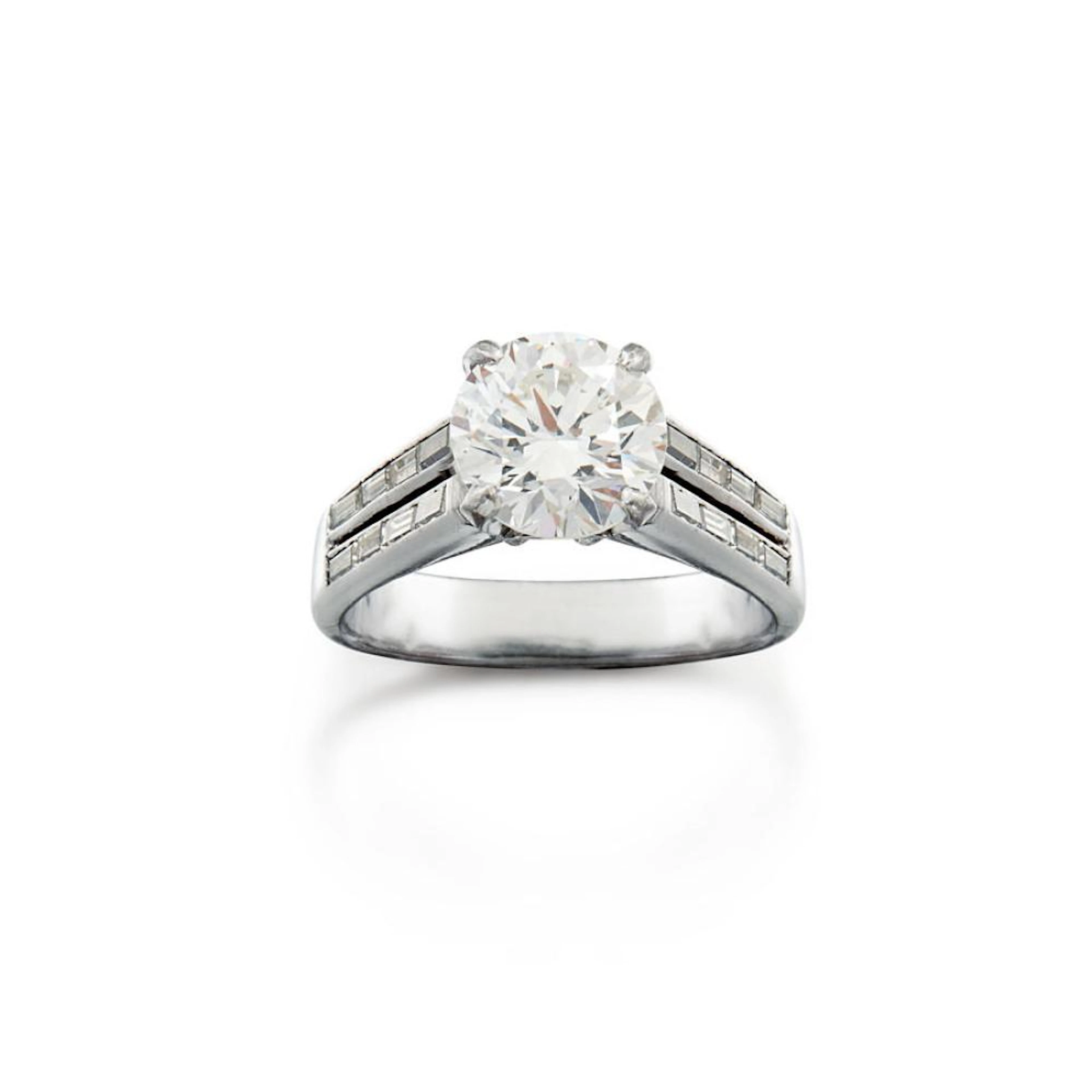 18ct white gold and diamond ring