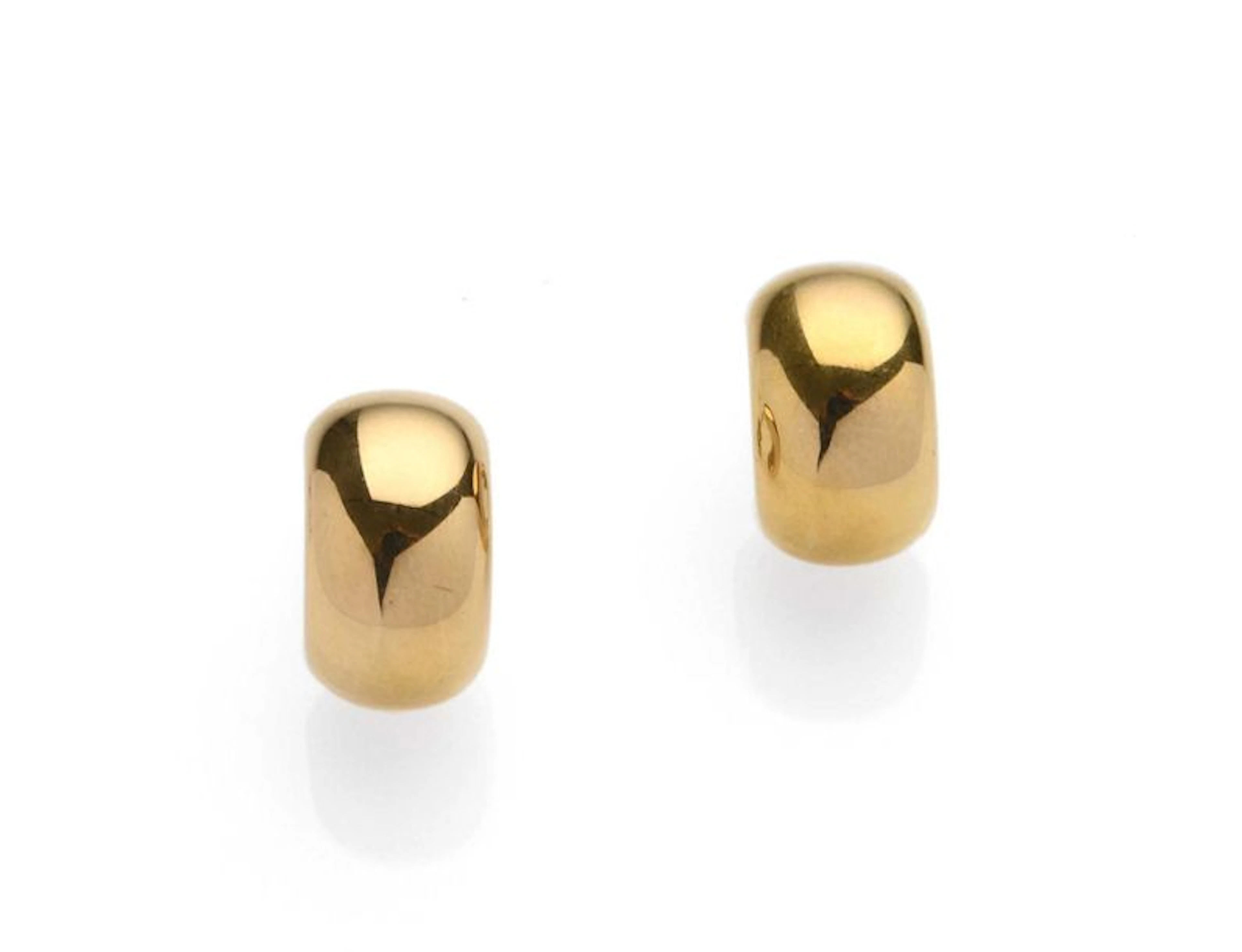 Paire de boucles d’oreille en or jaune 18K…