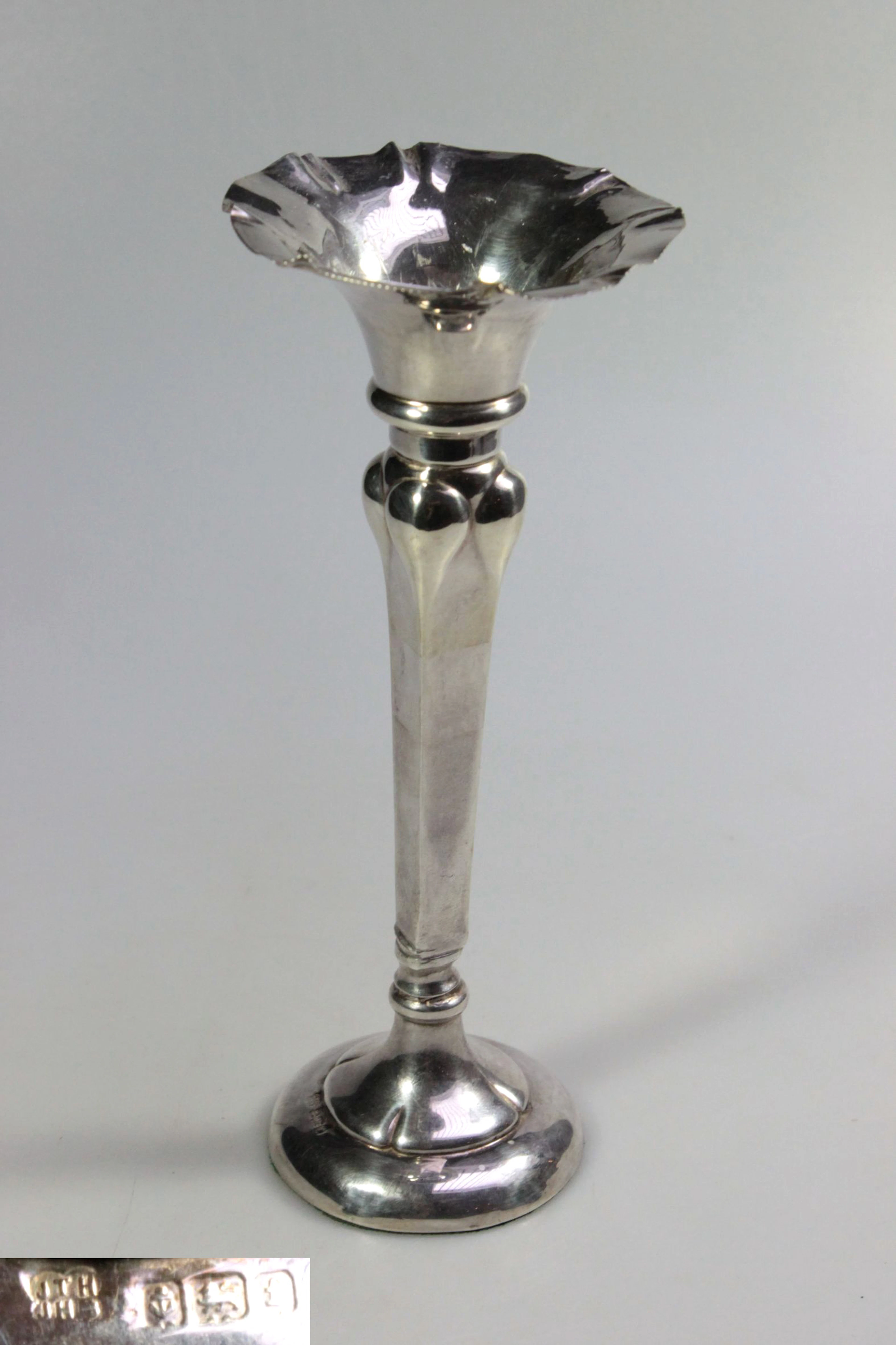 SILBERVASE, 1. H. 20. Jh., England, Birmingham.