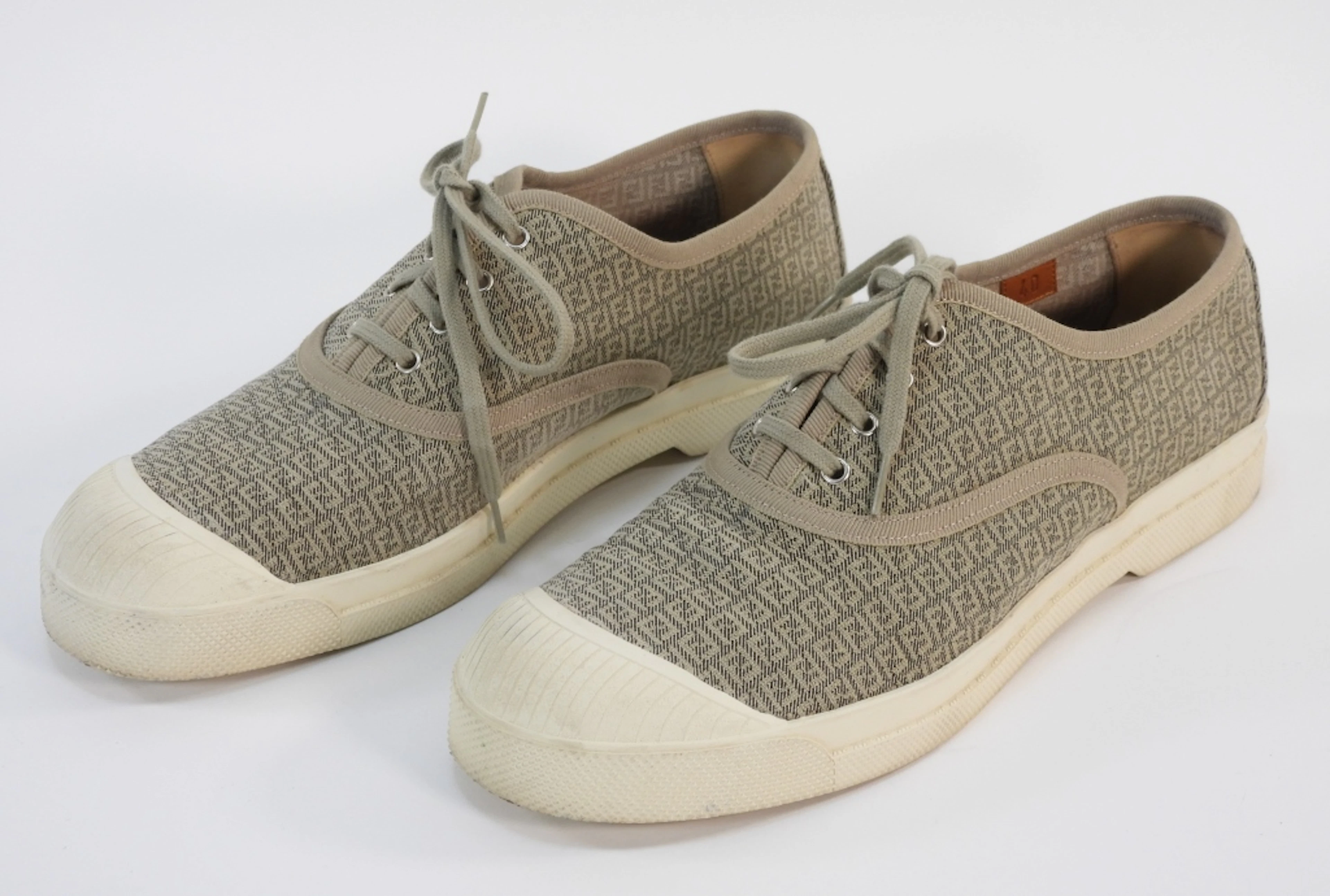 Fendi Tan Logo Sneakers size 9