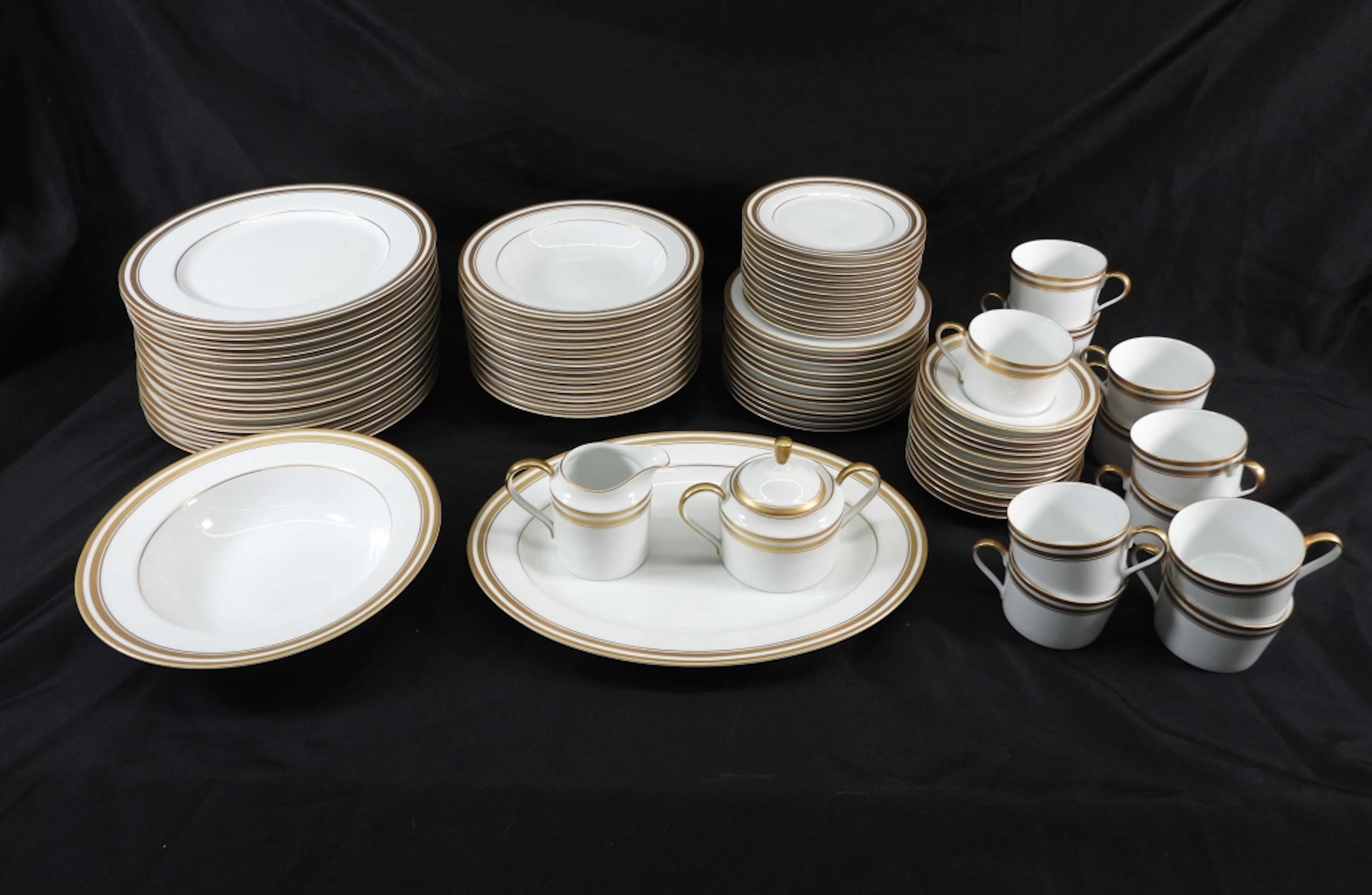 78PC Faberge Empress Elisabeth Agathon Dinner Set
