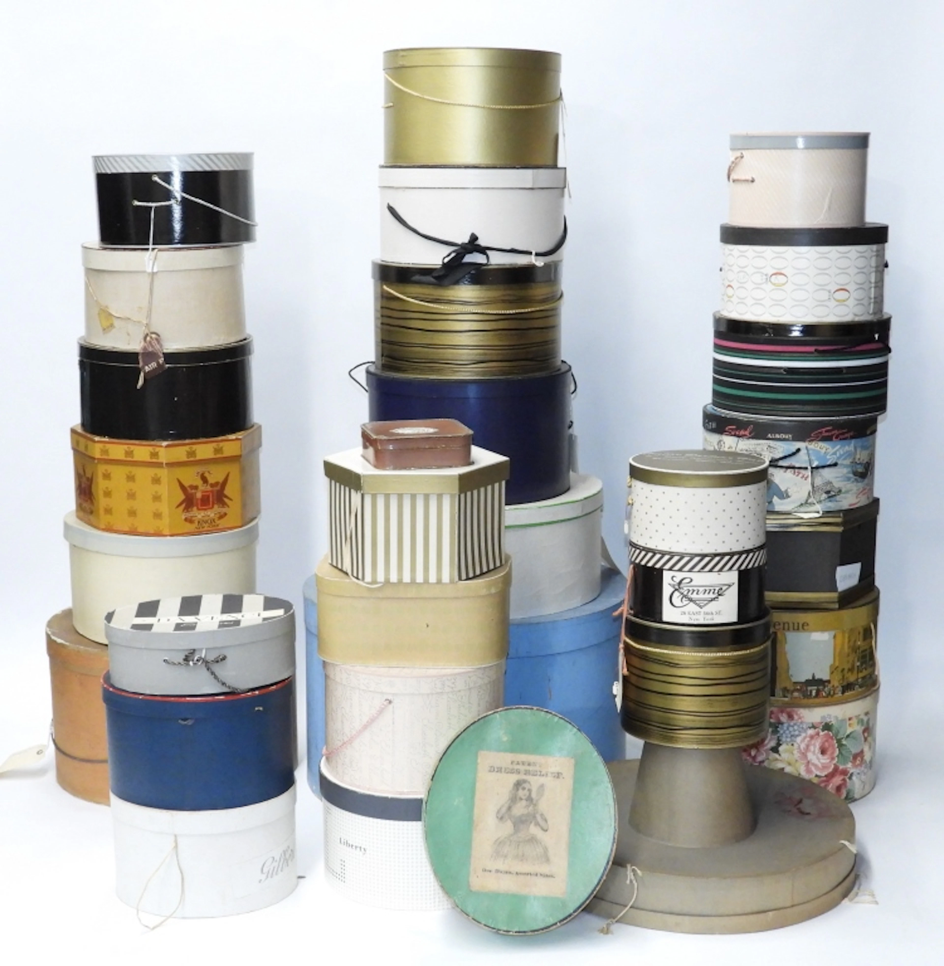 31PC Assorted American Hatboxes