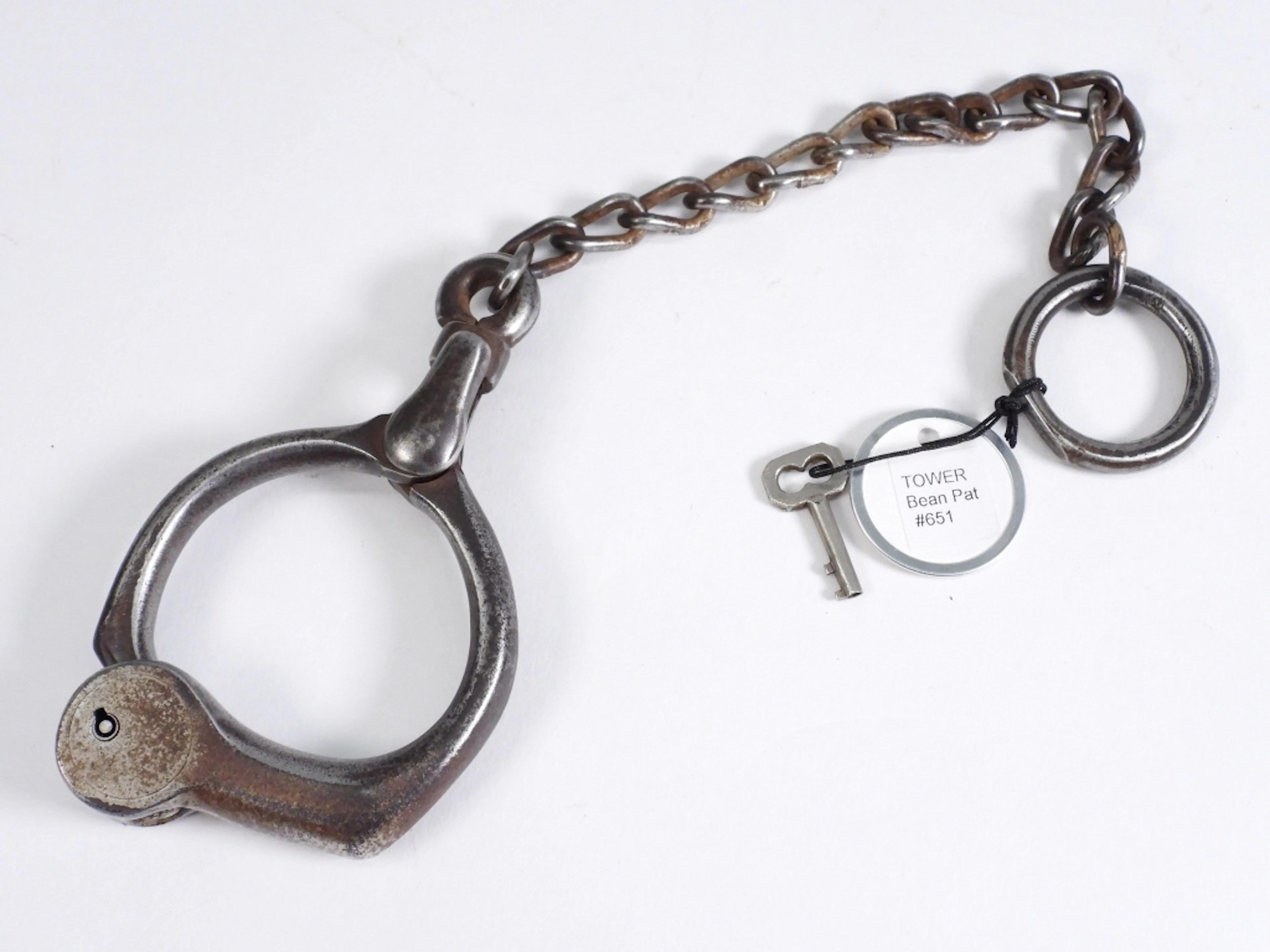 Tower Bean's Pattern Single Cuff Chain Handcuffs
