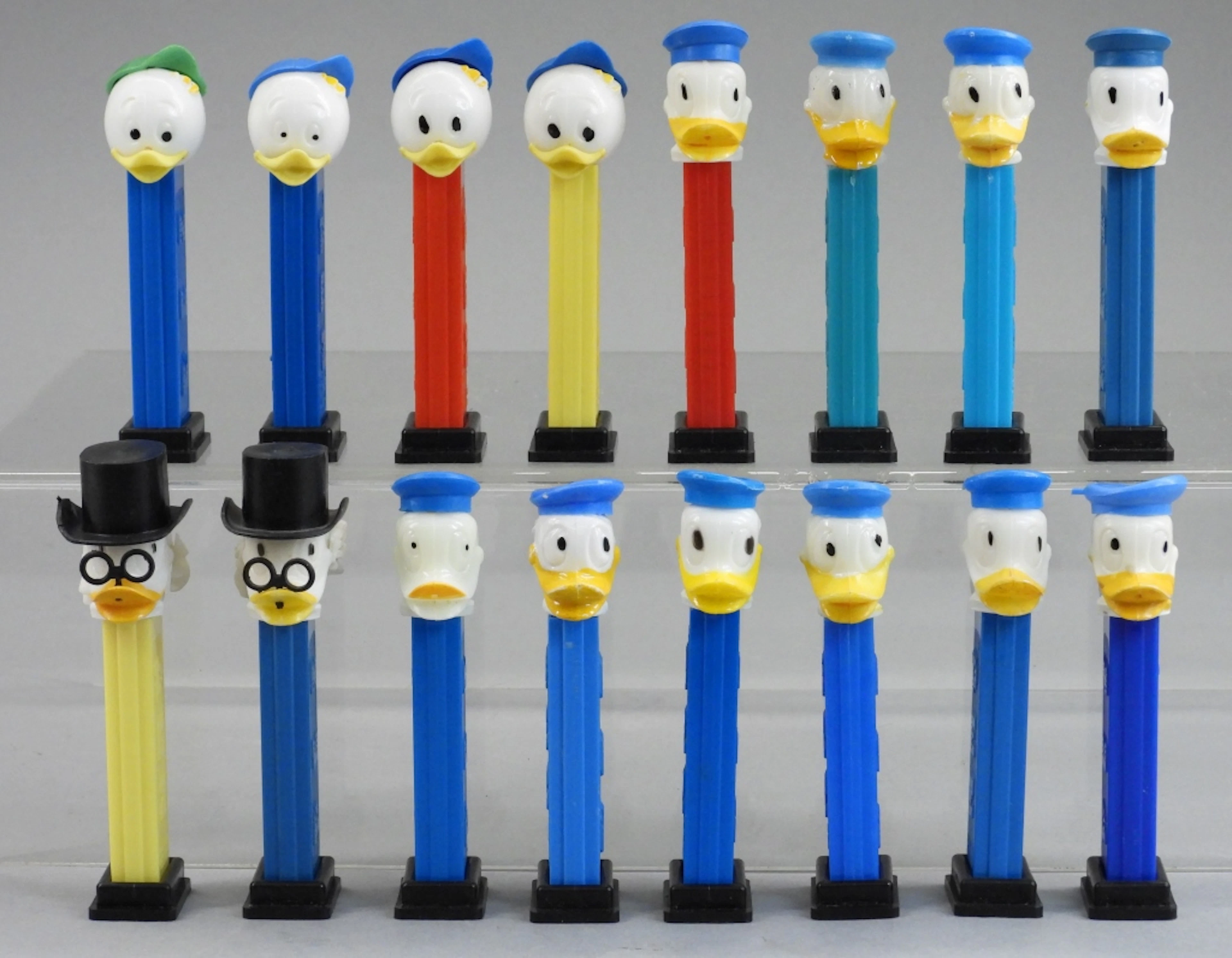 16PC PEZ Walt Disney Duck No Feet Dispenser Group