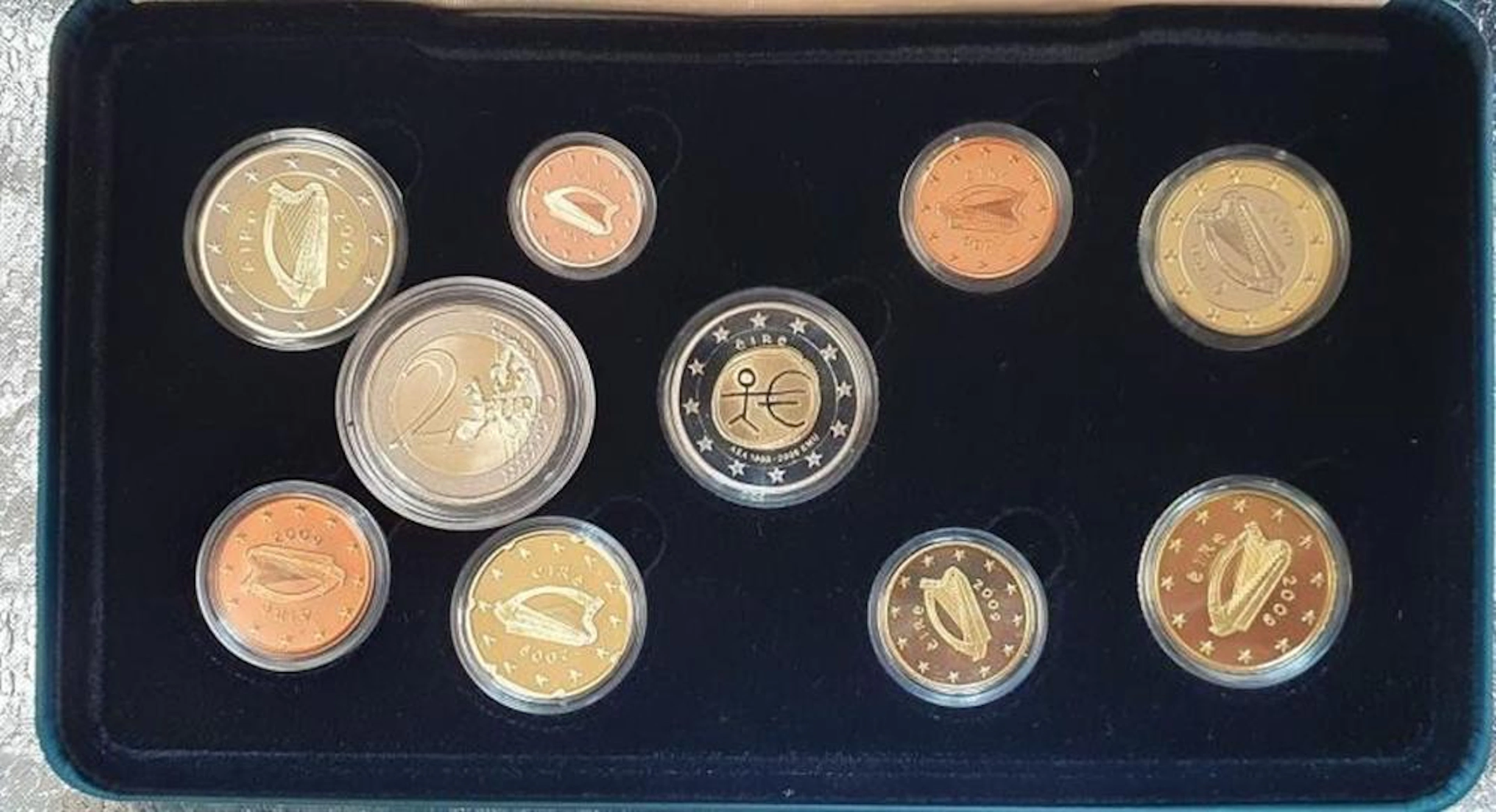 2009 Proof Euro Coin Set - Proof set of 9 coins in?