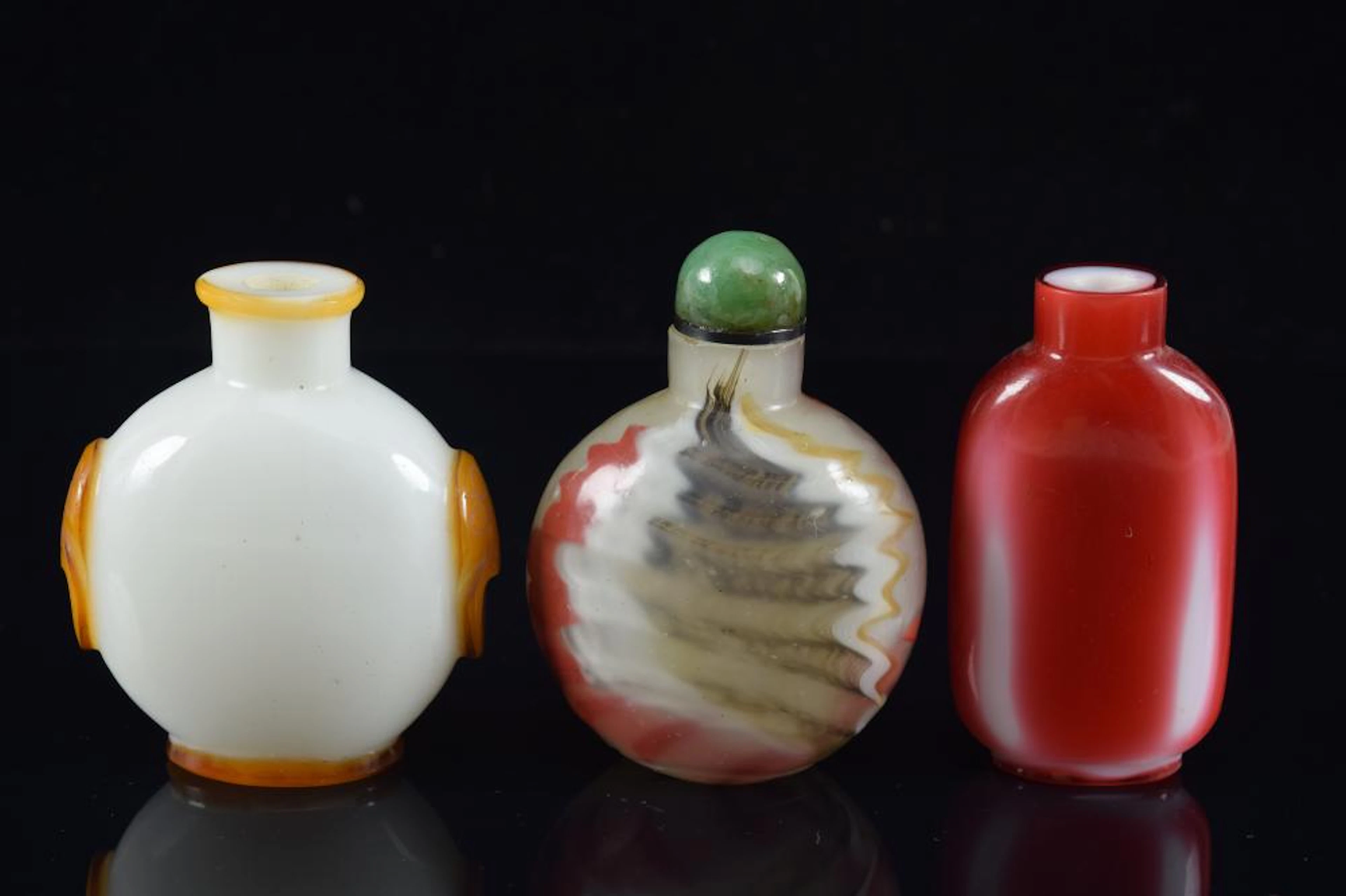 3 Peking glass snuff bottles