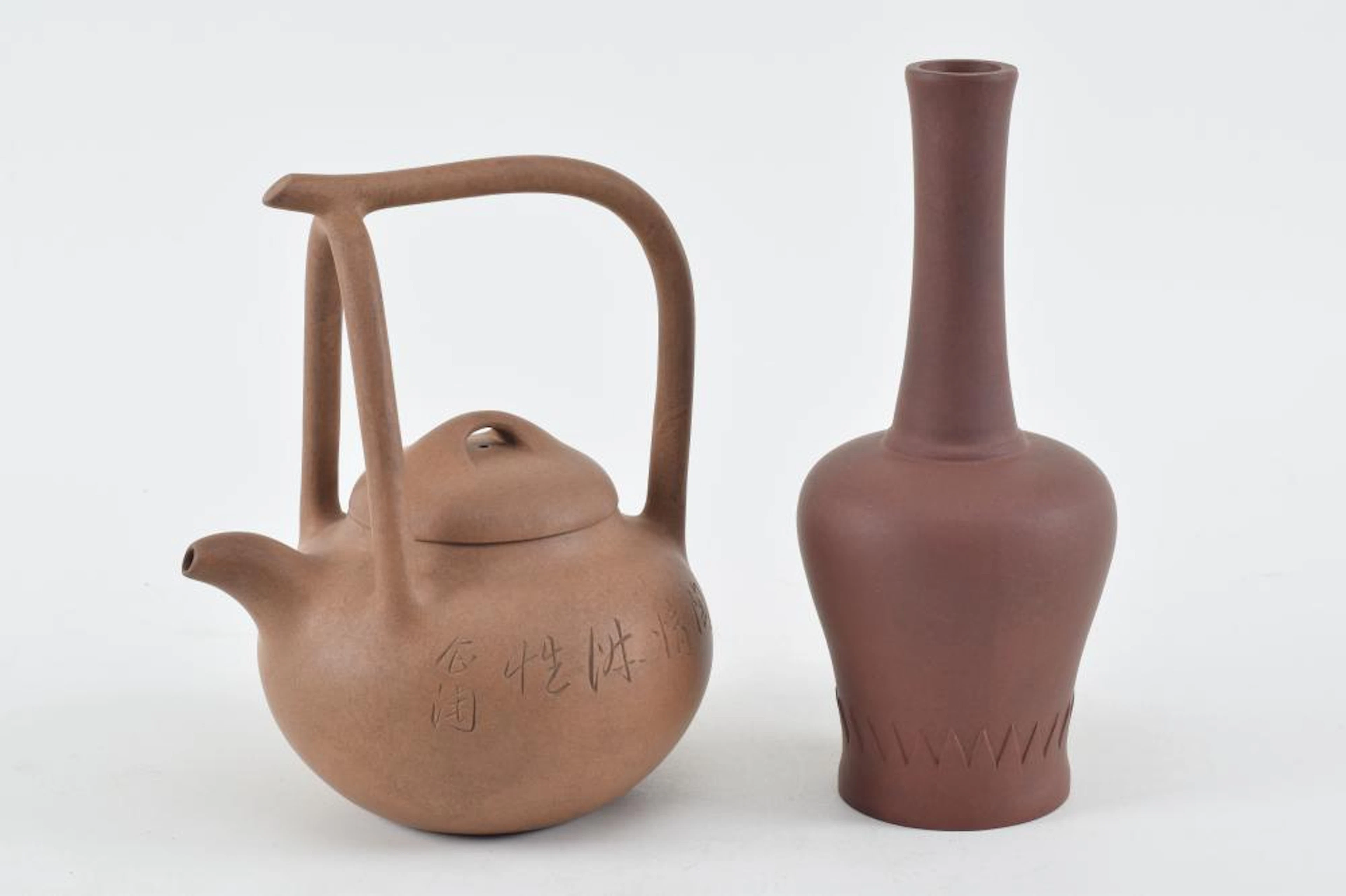Yi Hsing vase