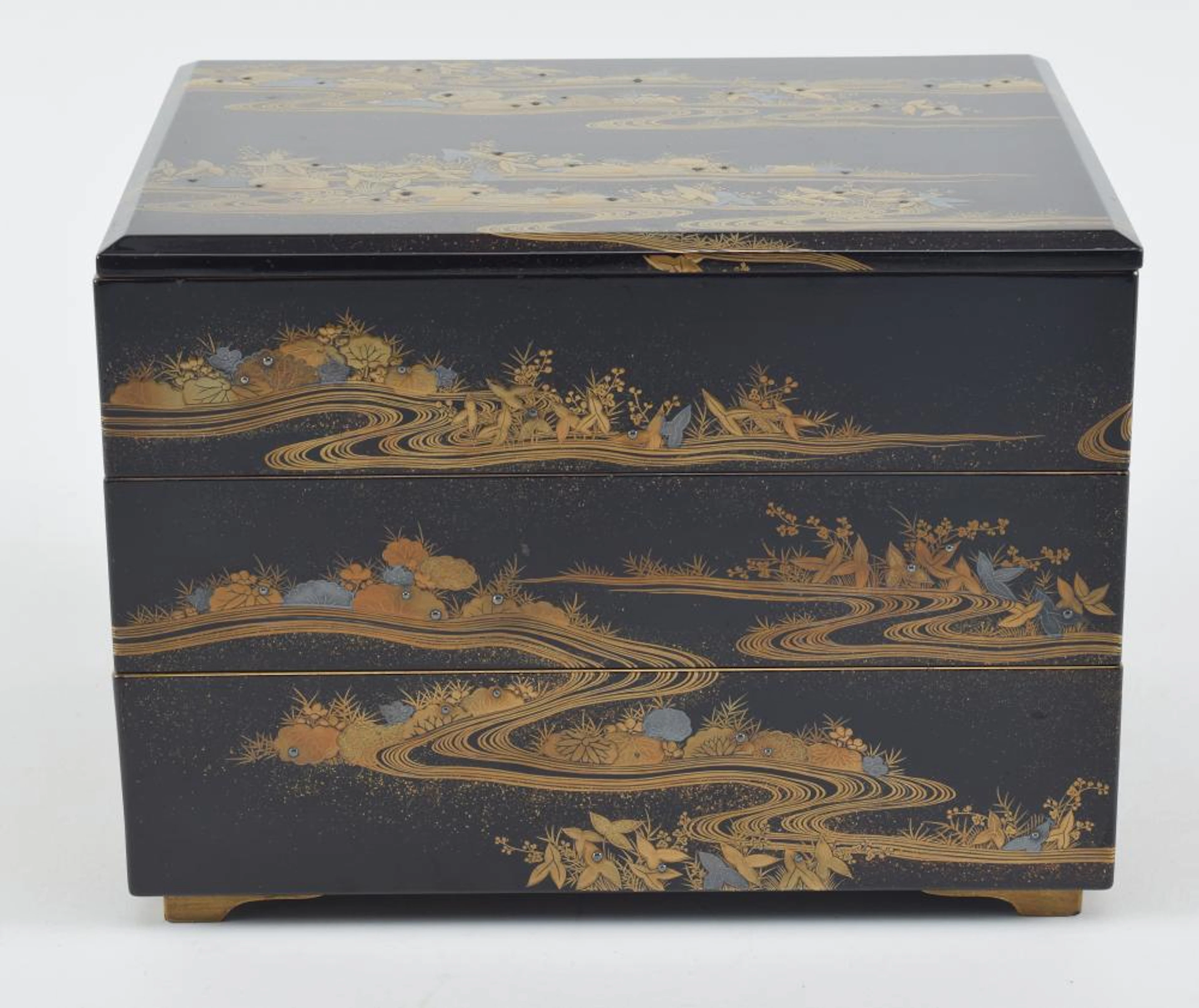 Lacquered box