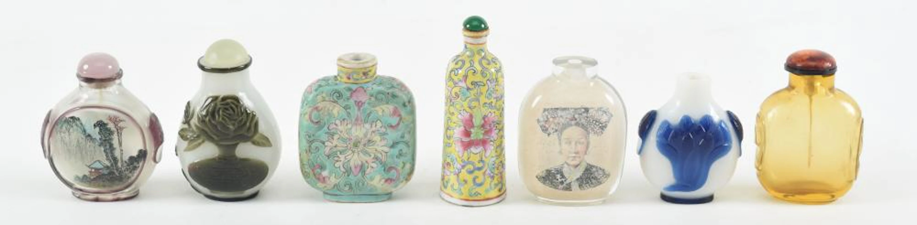 Lot of 7 snuff bottles