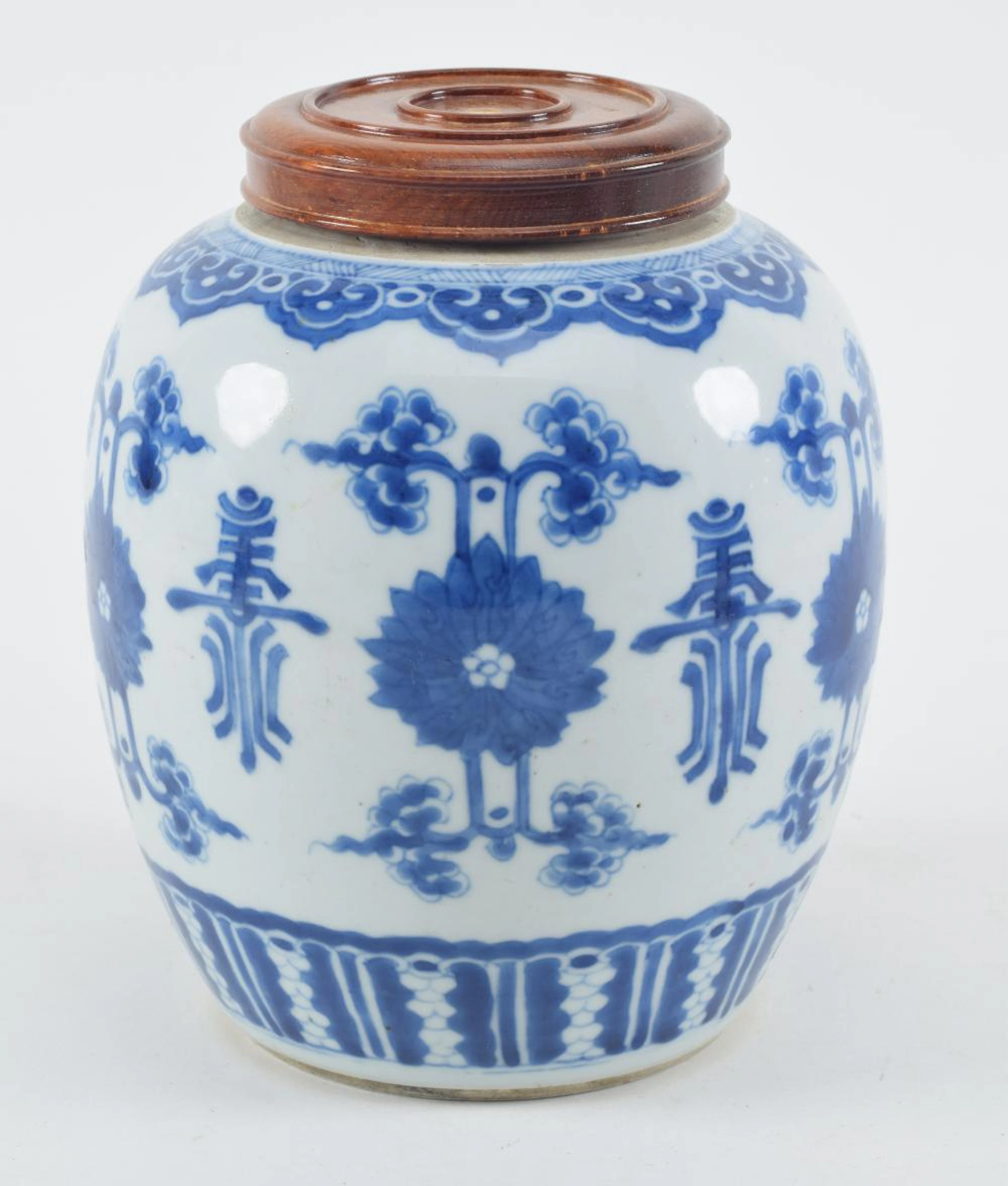 Porcelain jar
