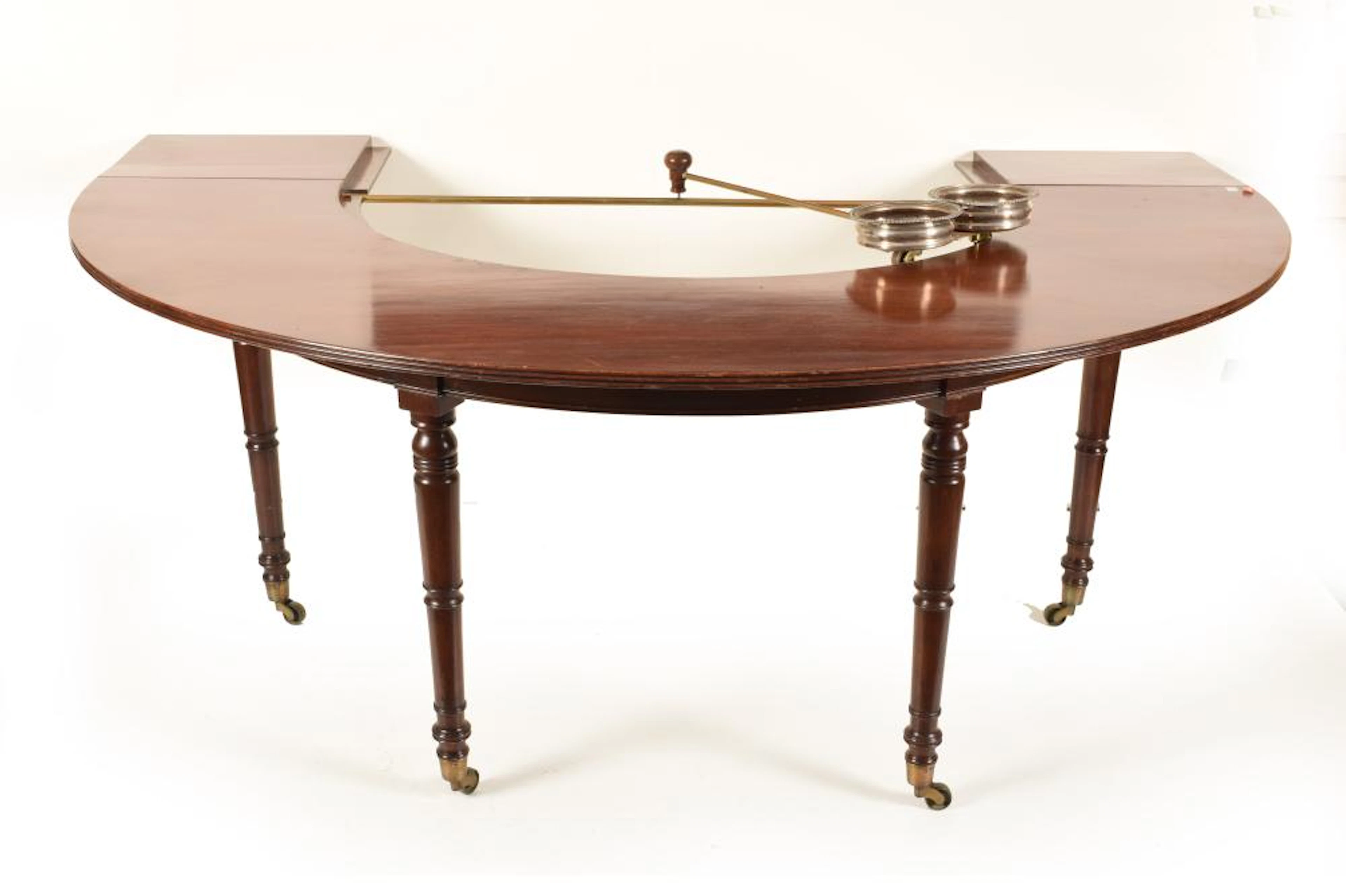 Sheraton Style Mahogany Hunt-Wine Table