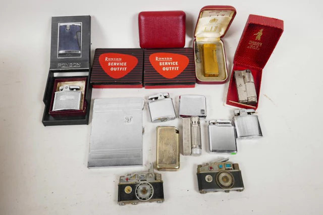 Various pocket lighters to include Ronson