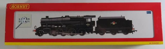 A OO-Gauge Hornby R2462 B.R. 2-8-0 Class 8F loco '48151'