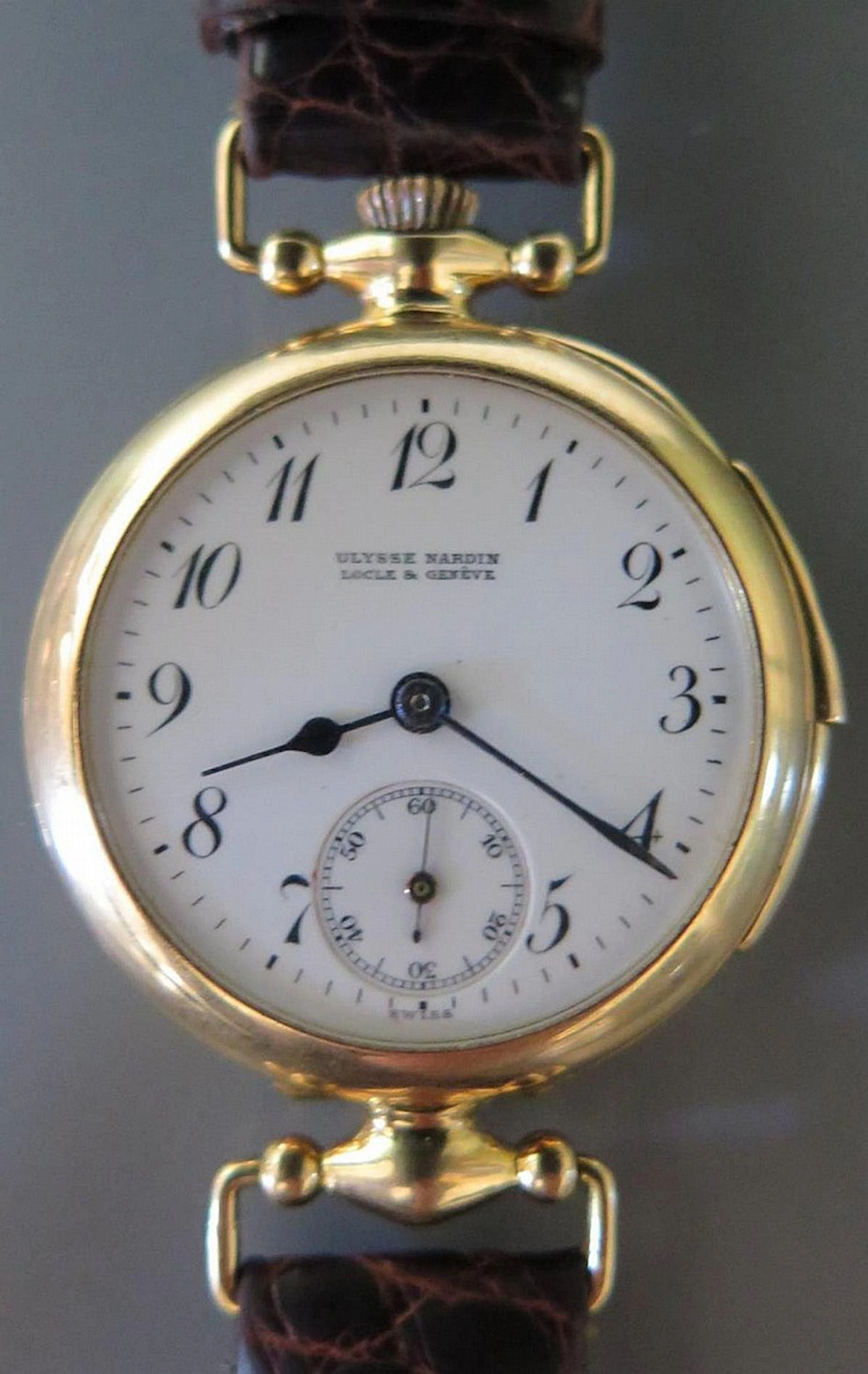 An Extremely Rare Ulysse Nardin Minute Repeater 18K Gold Wristwatch no