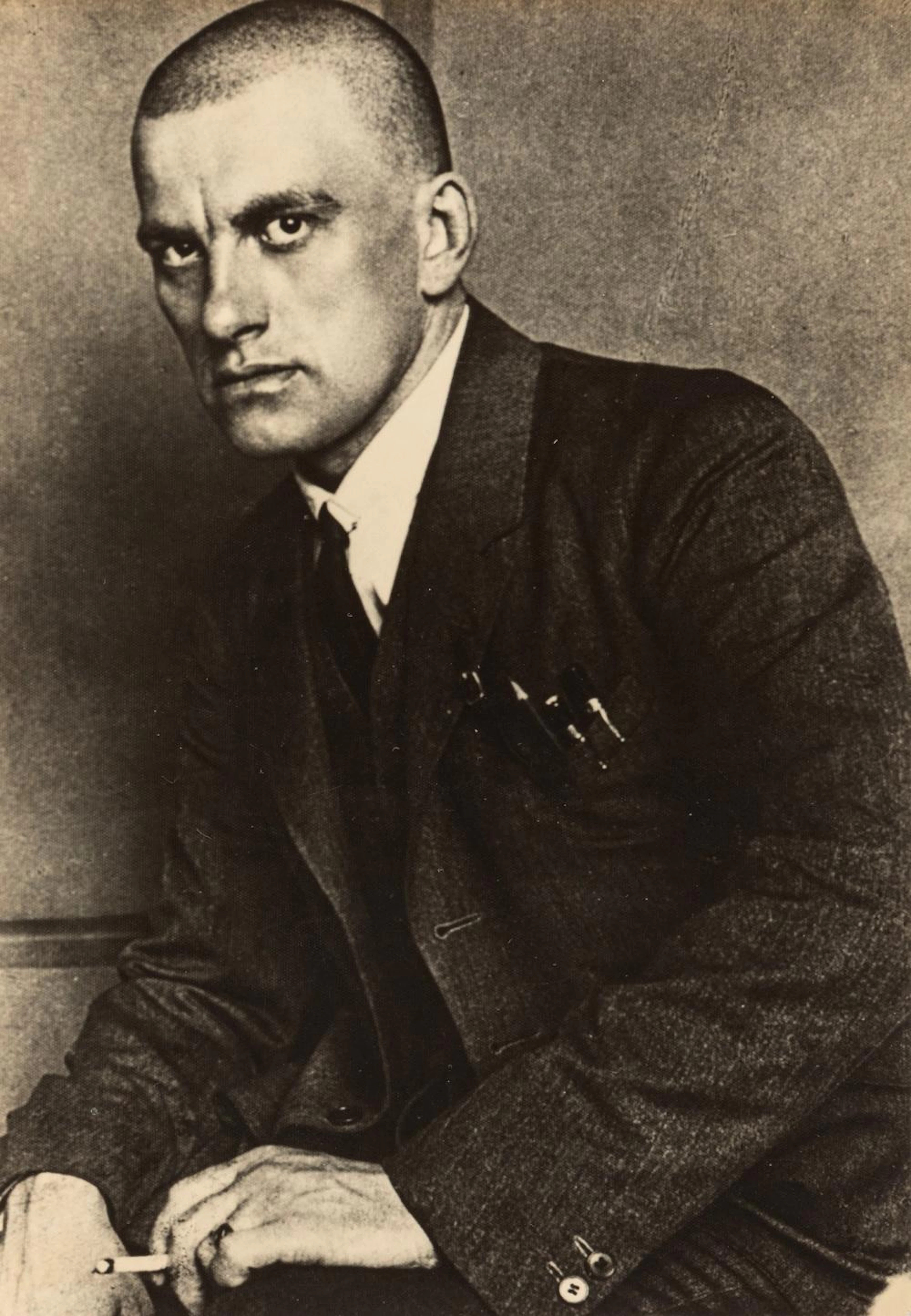 Alexander Rodchenko (1891-1956) - Portrait of Vladimir Mayakovsky, 1924