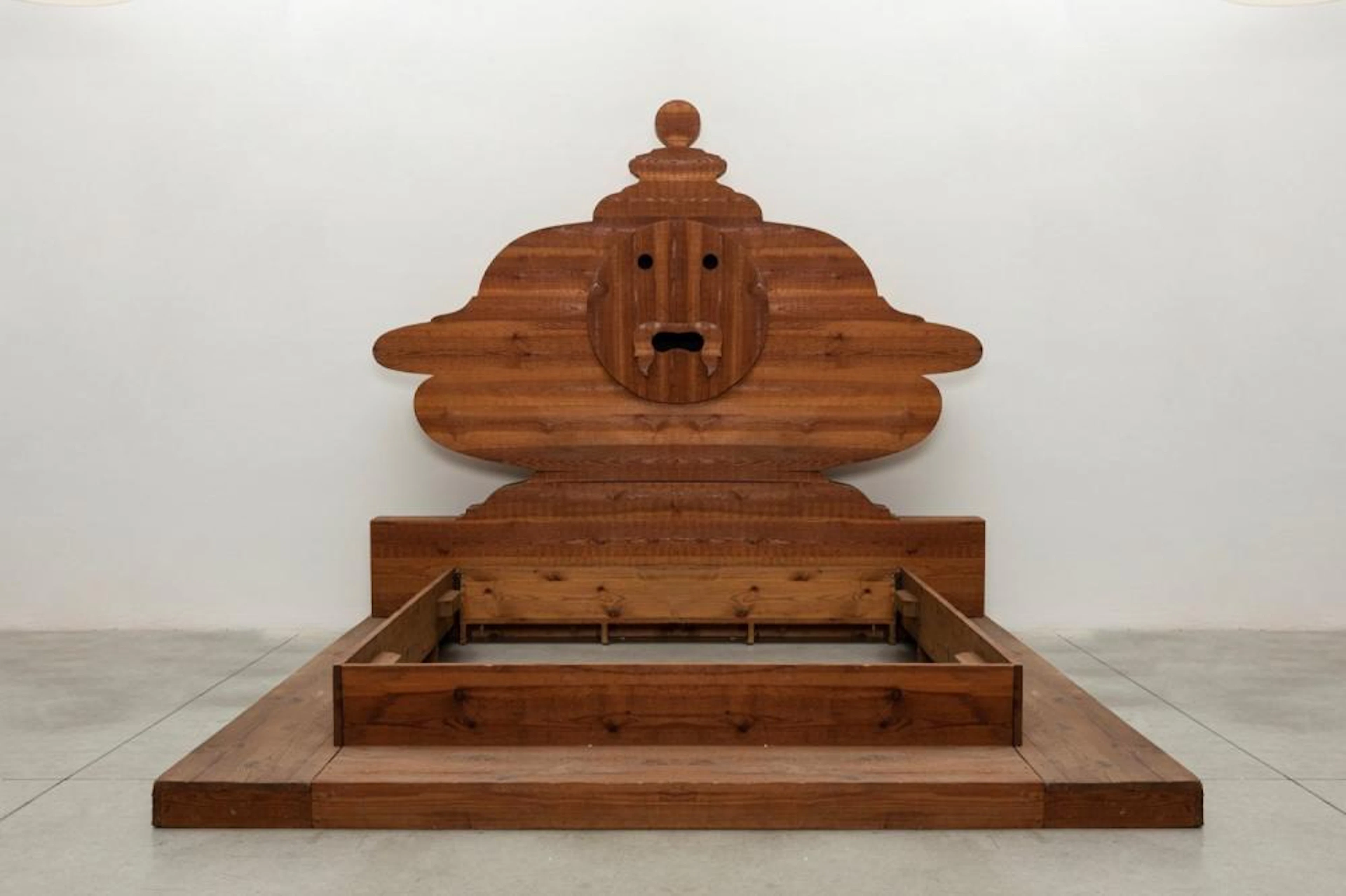 Mario Ceroli (Castel Frentano 1938) - La bocca della verità, 1972