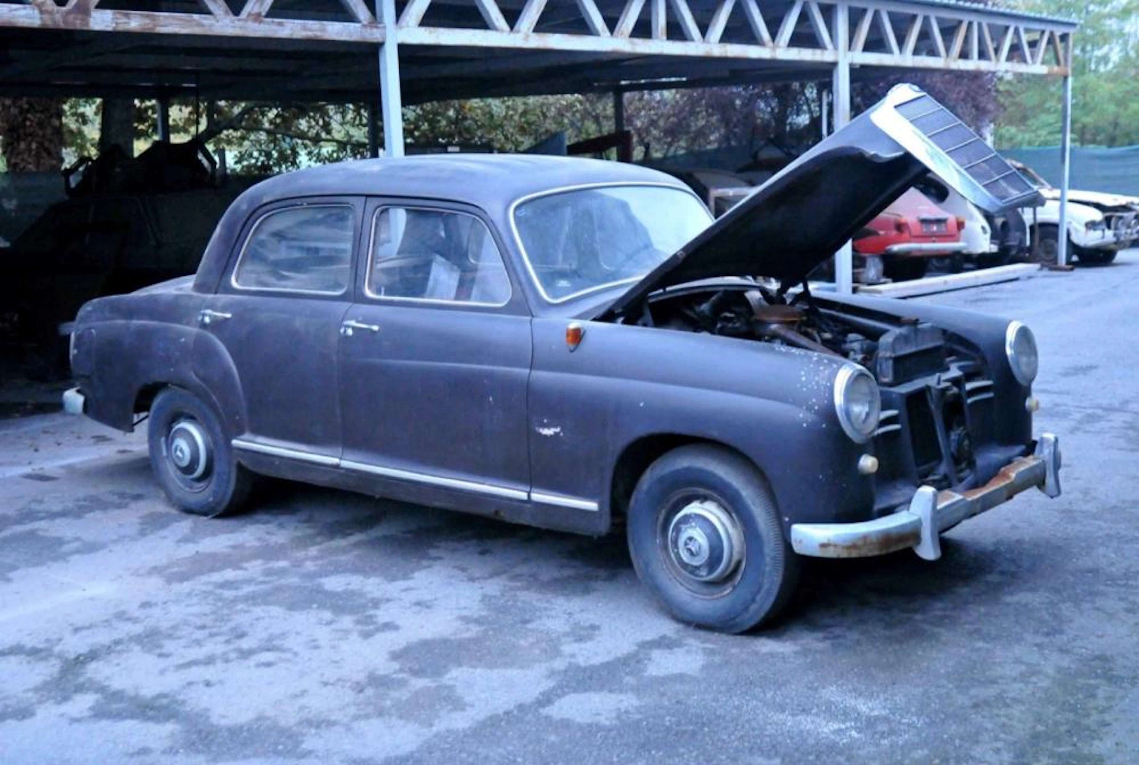 1954 Mercedes-Benz 180 (W120 Ponton) (Mercedes-Benz)