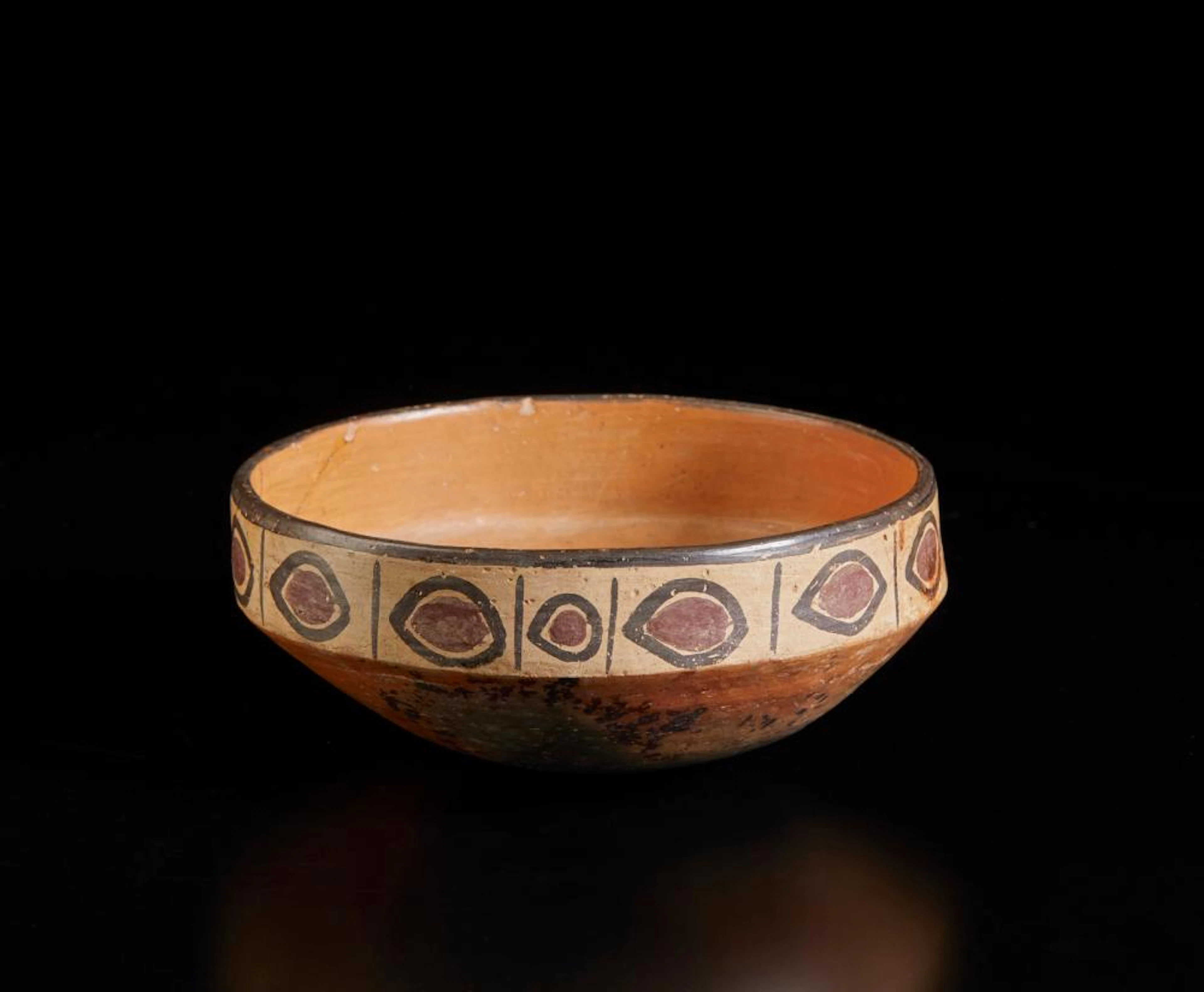 South America Art Peru - Mochica Polychrome ceramic bowl. 1st-8th century AD.